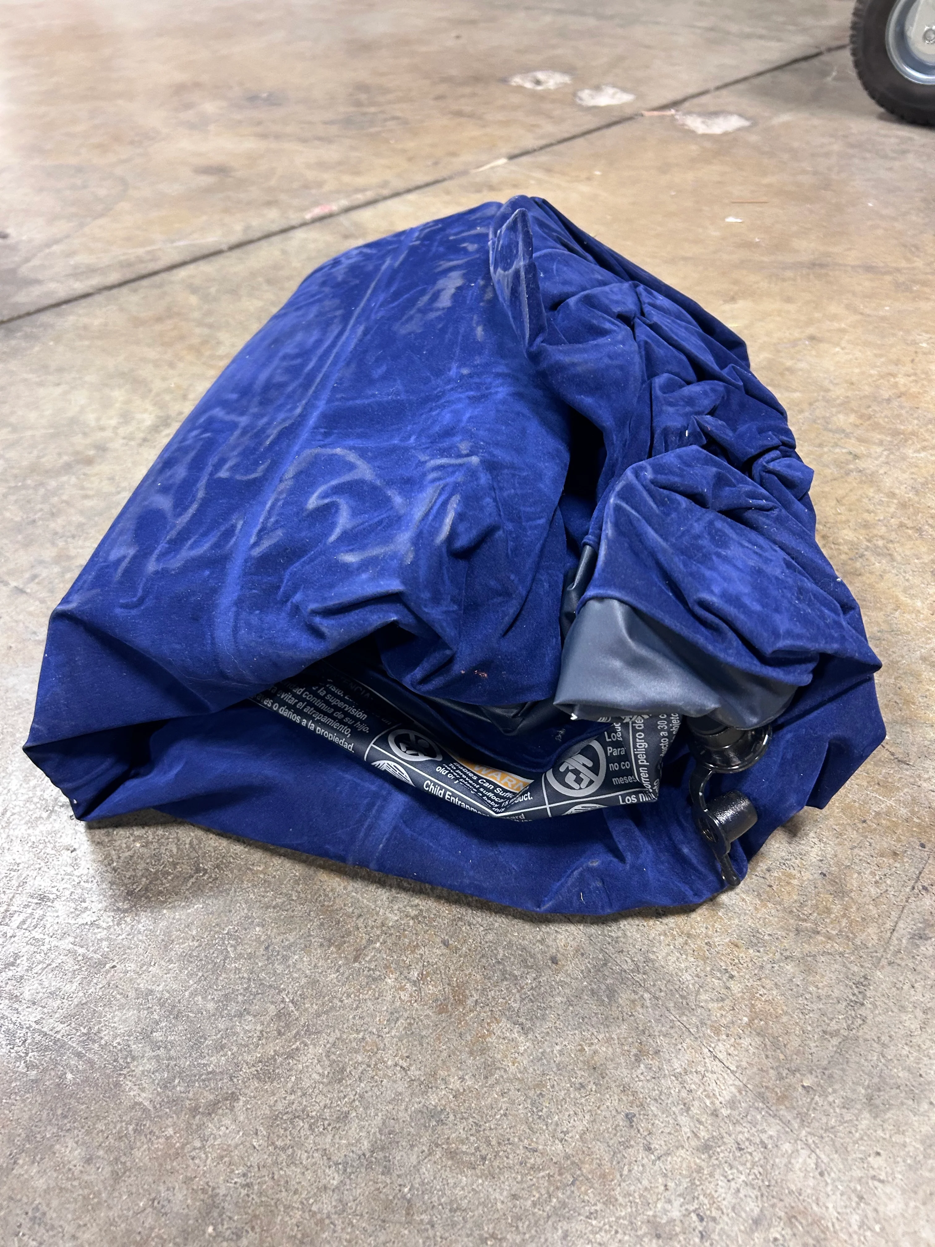 Durabeam Queen Size Air Mattress - Image 6