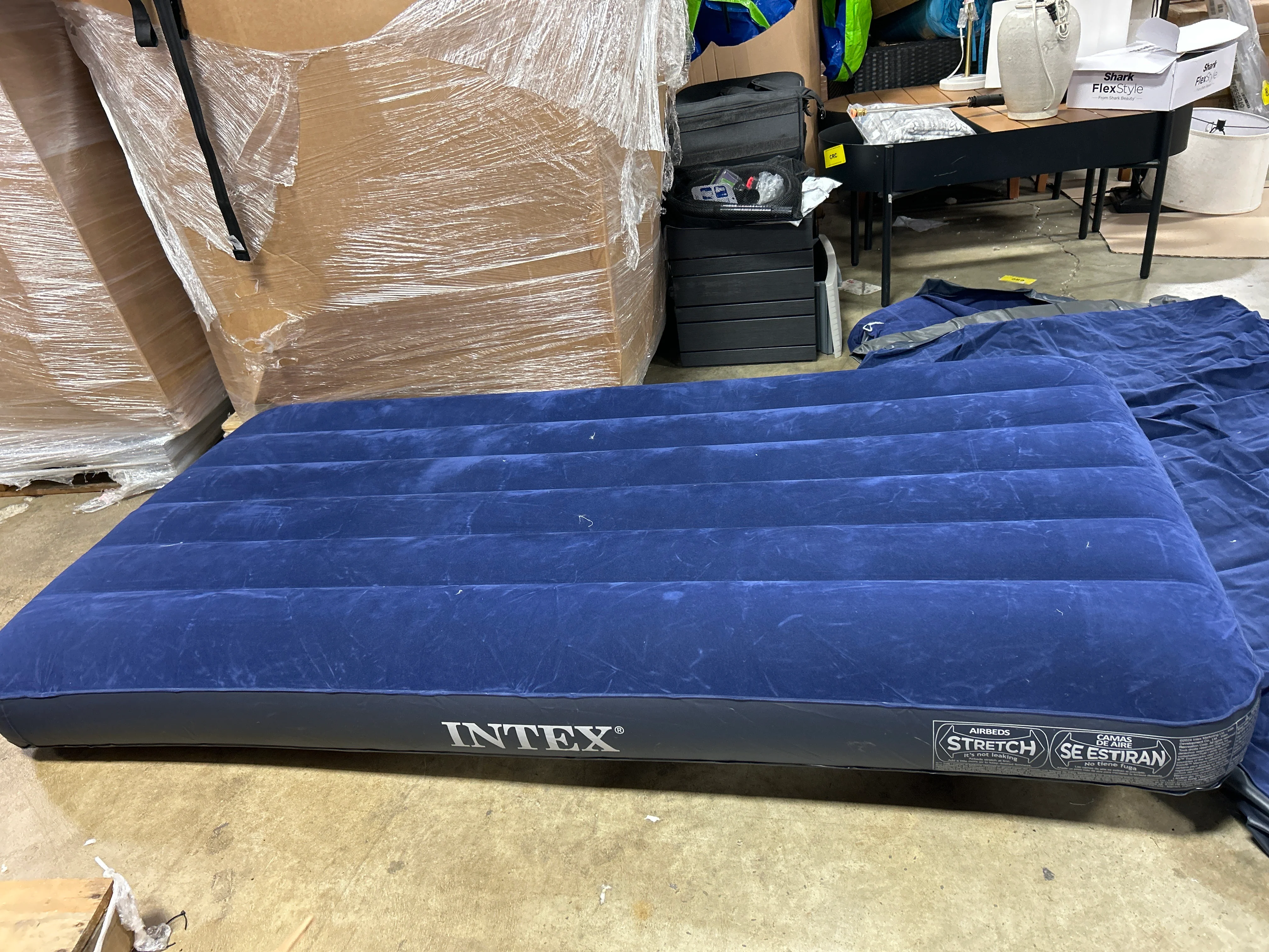 Durabeam Twin Size Air Mattress 1-Piece - Image 5