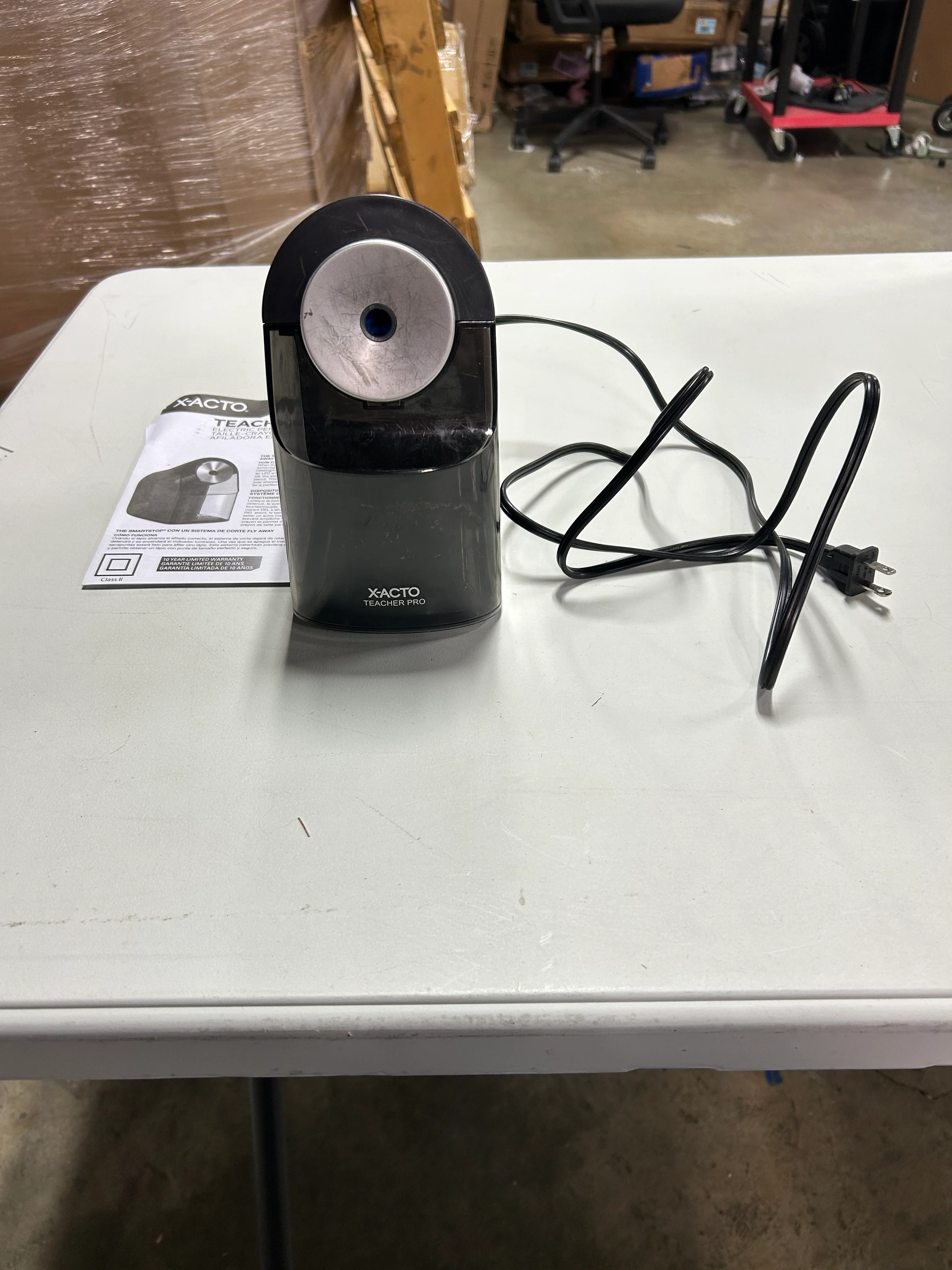 TeacherPro Electric Pencil Sharpener with Auto Adjust Dial and SafeStart Motor - Image 5