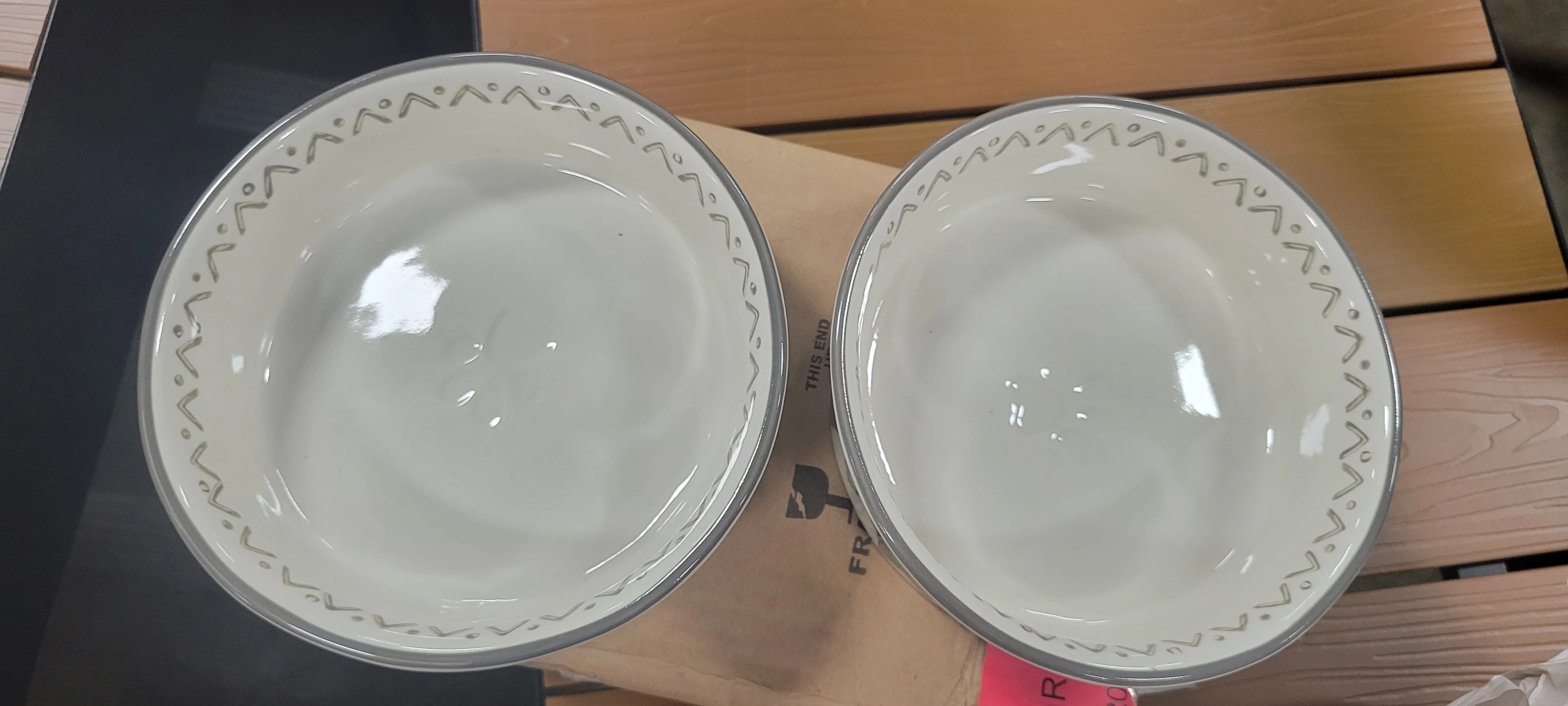 Fido's Diner Organic Creamy Green Cat/dog Bowl - Set of 2 - Image 2