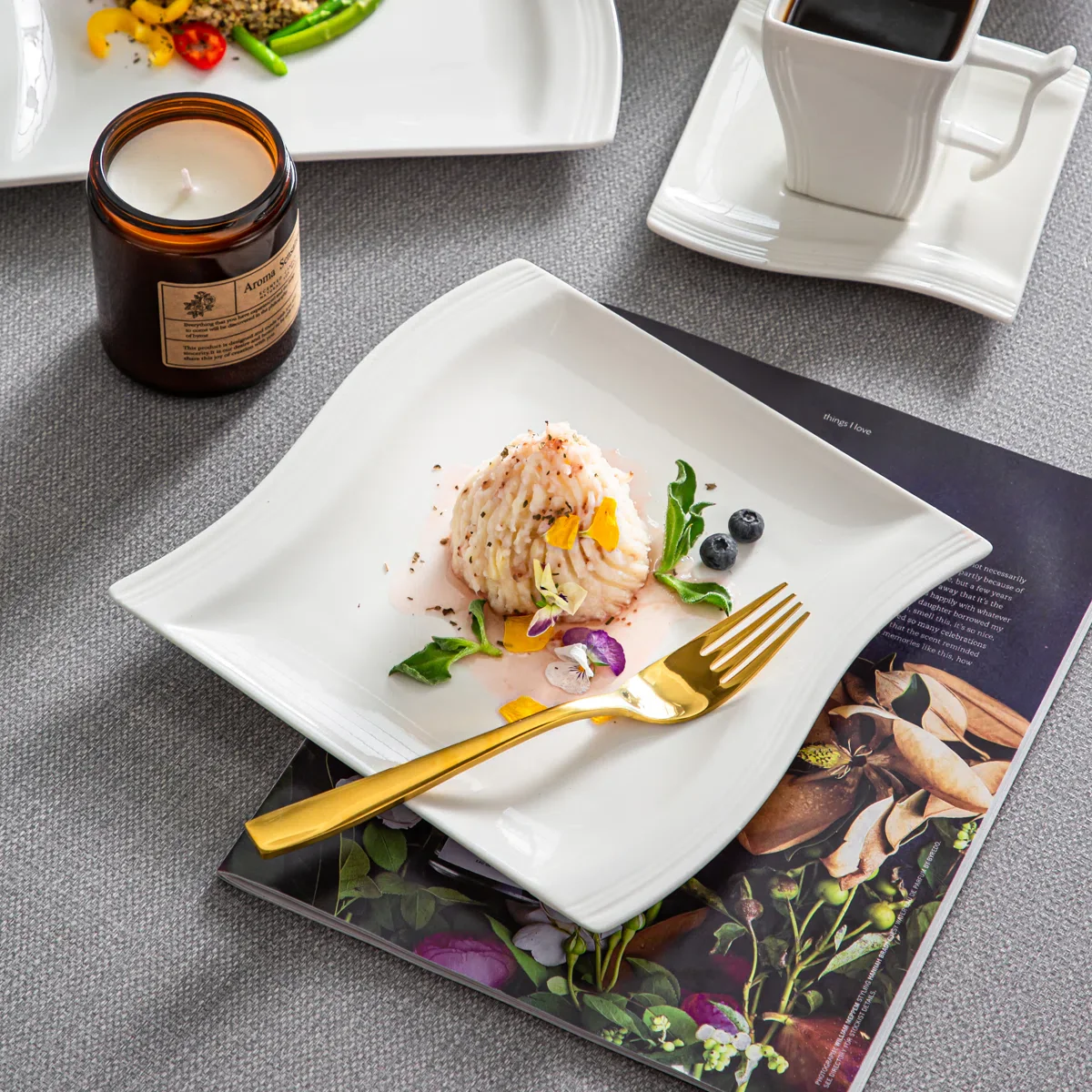 Flora 30 Piece Porcelain China Dinnerware Set - Service for 6 - Image 3