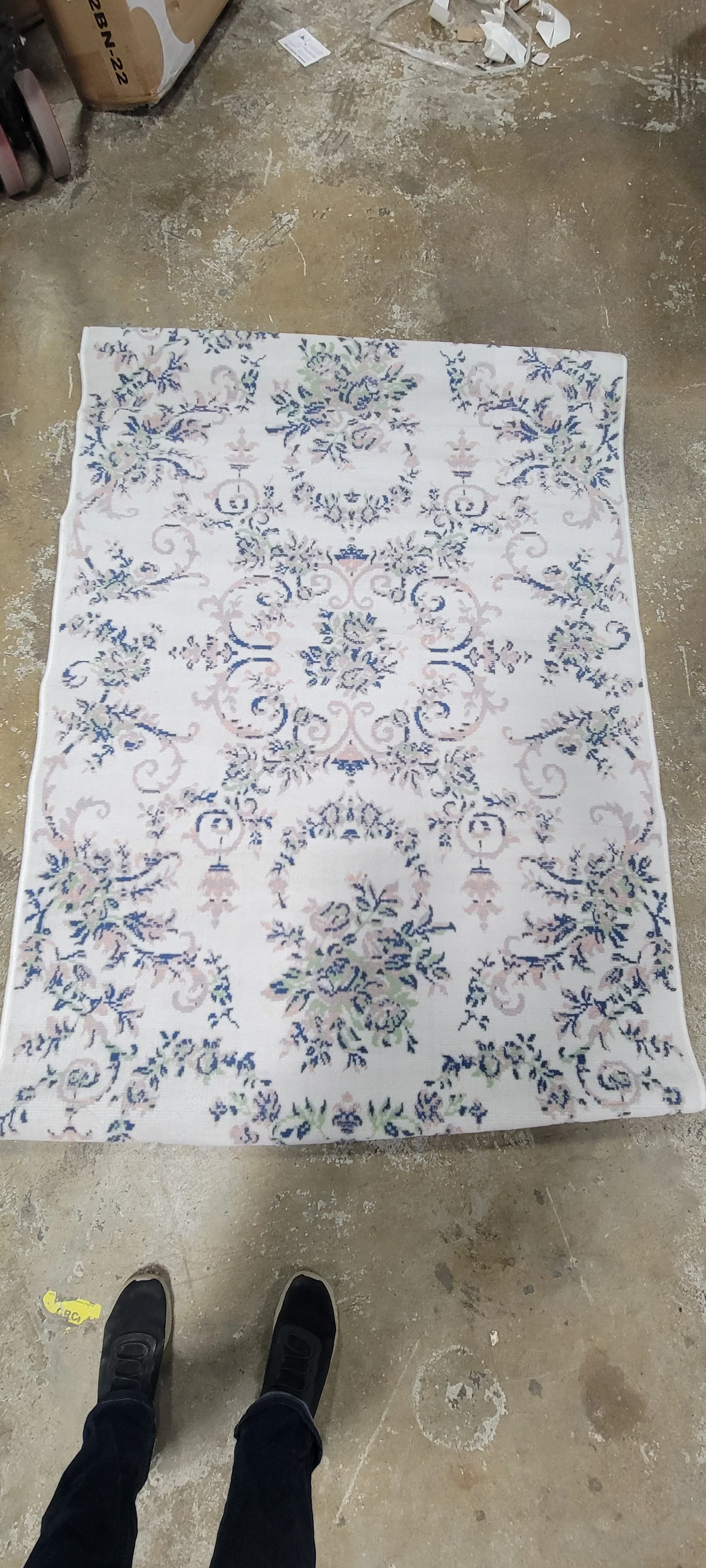 Floral Scroll Woven Area Rug Cream/Pink 4'x6' - Image 6