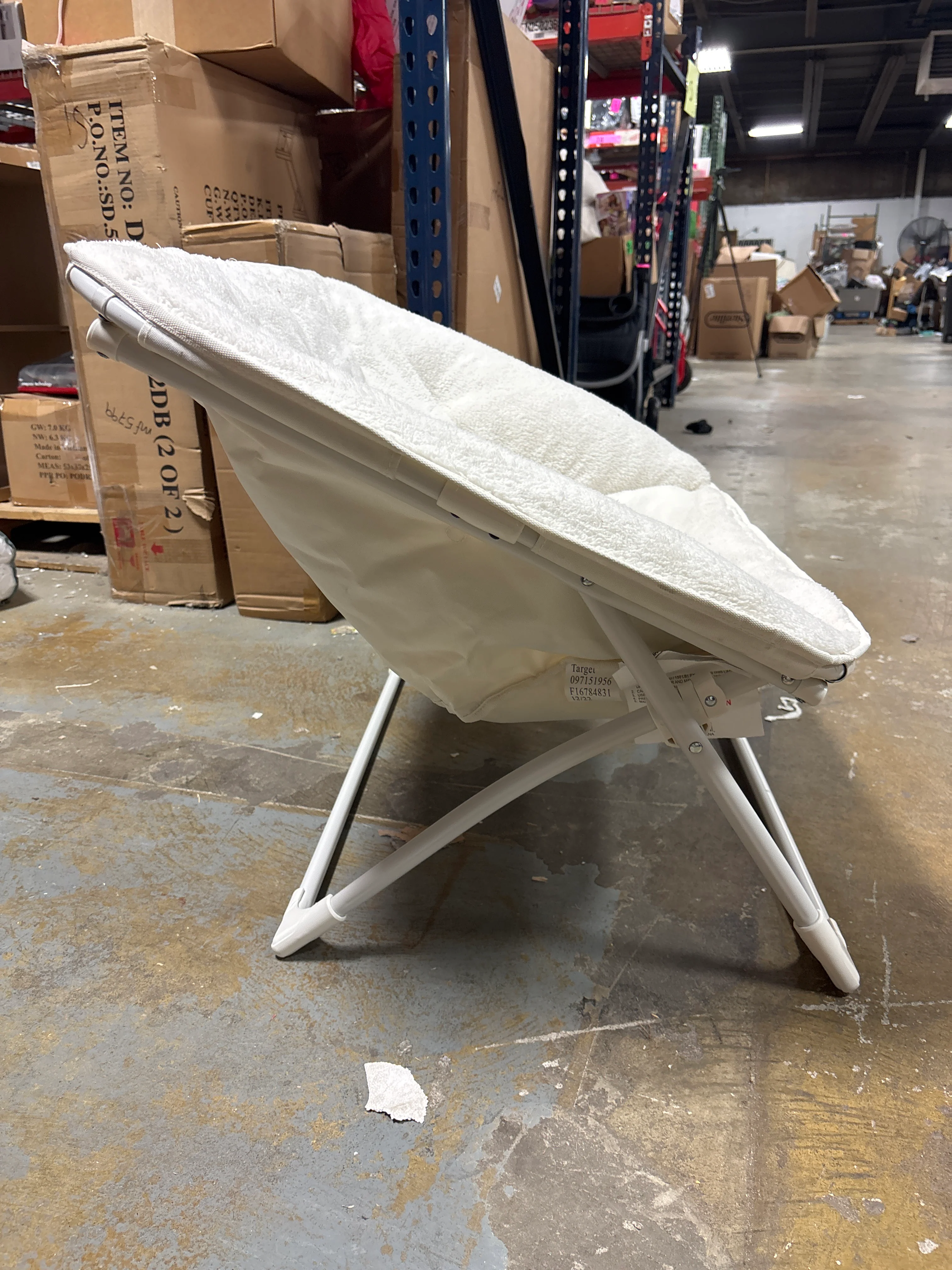 Folding Dish Kids' Loveseat - Cream SHOWROOM ITEM - Image 4