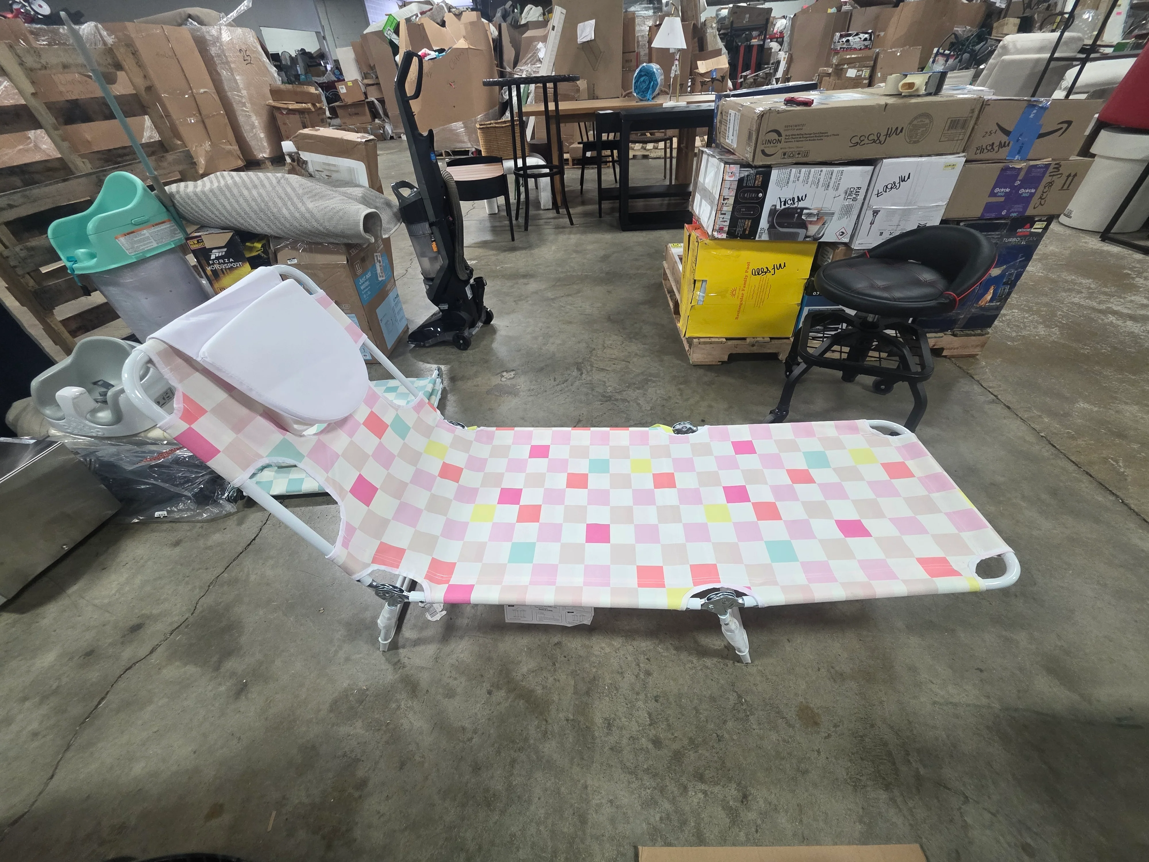 Folding Lounger - Image 6