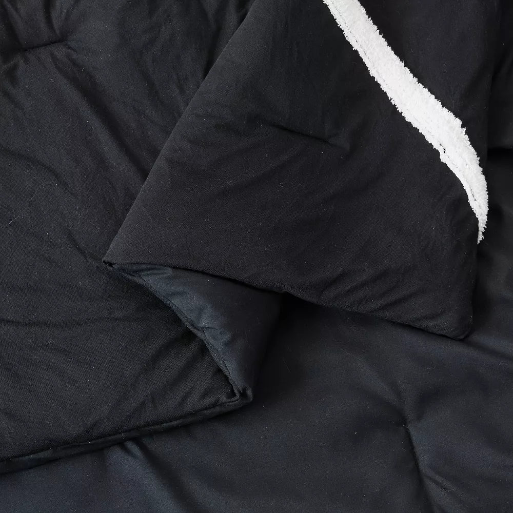 Applique Court Comforter Full/Queen - Image 3