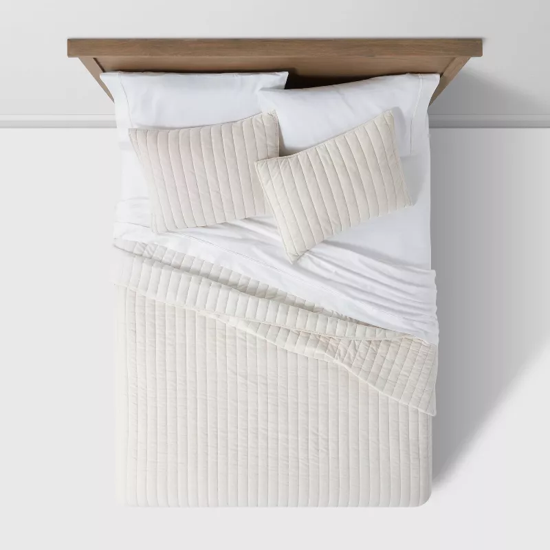 Full/Queen Channel Stitch Velvet Quilt Cream - Image 3