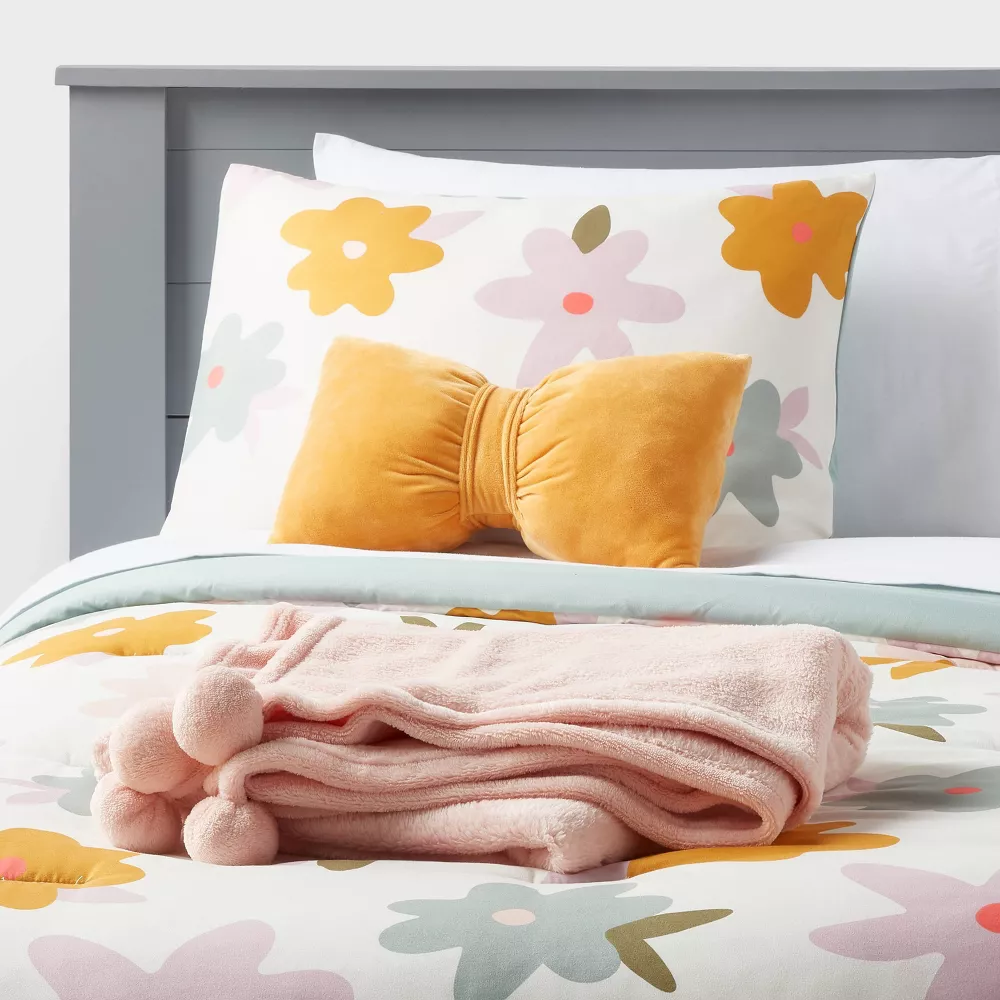 Floral Value Multi-Piece Kids' Bedding Set Full/Queen