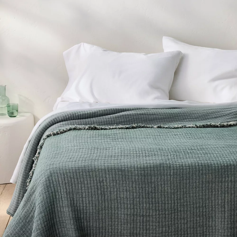 Reversible Textured Cotton Chambray Coverlet Ivory/Beige Full/Queen
