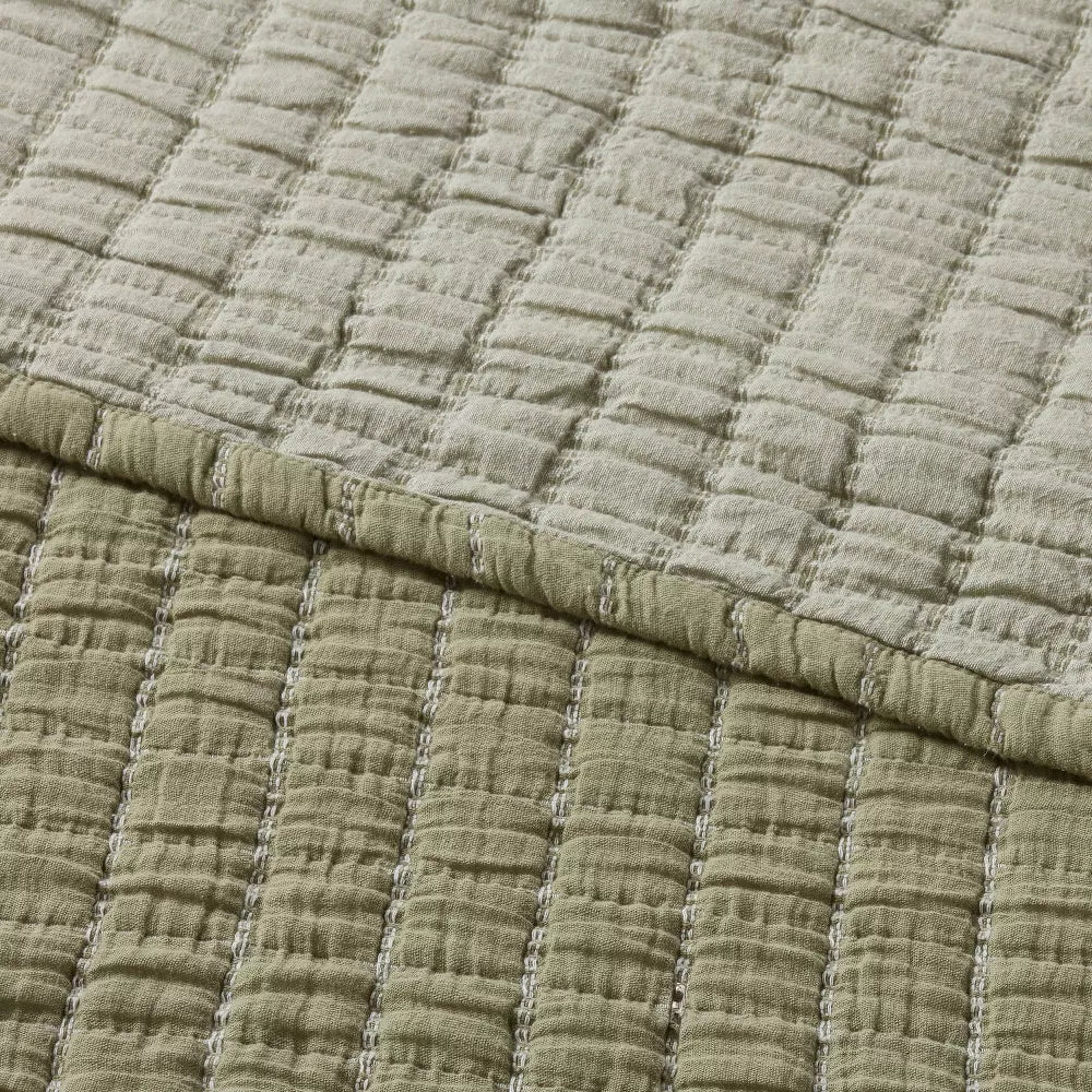 Full/Queen Yarn Dye Crinkle Grid Quilt Moss Green - Image 2