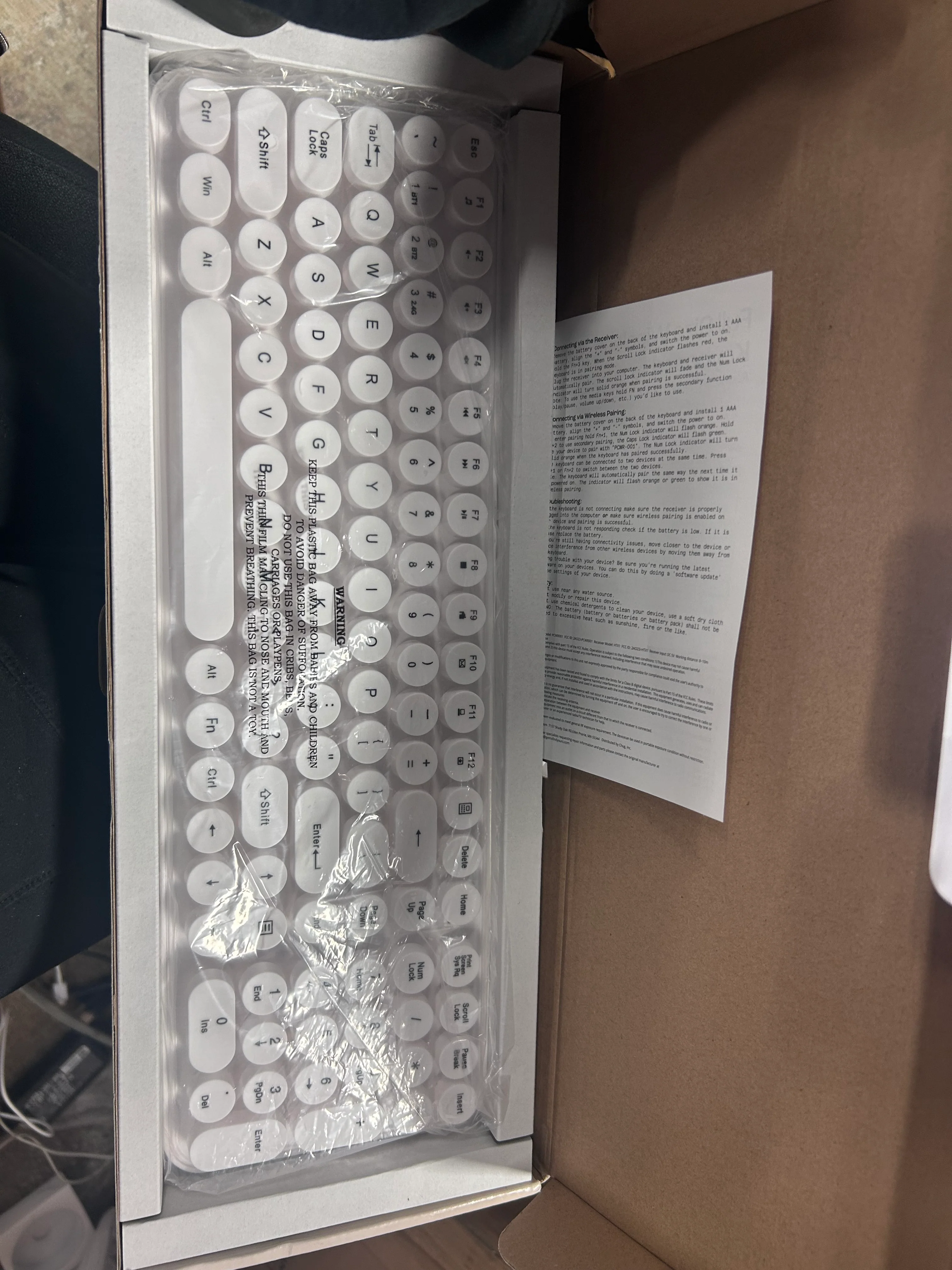 Full Size Round Pop Key Wireless Keyboard - White - Image 4