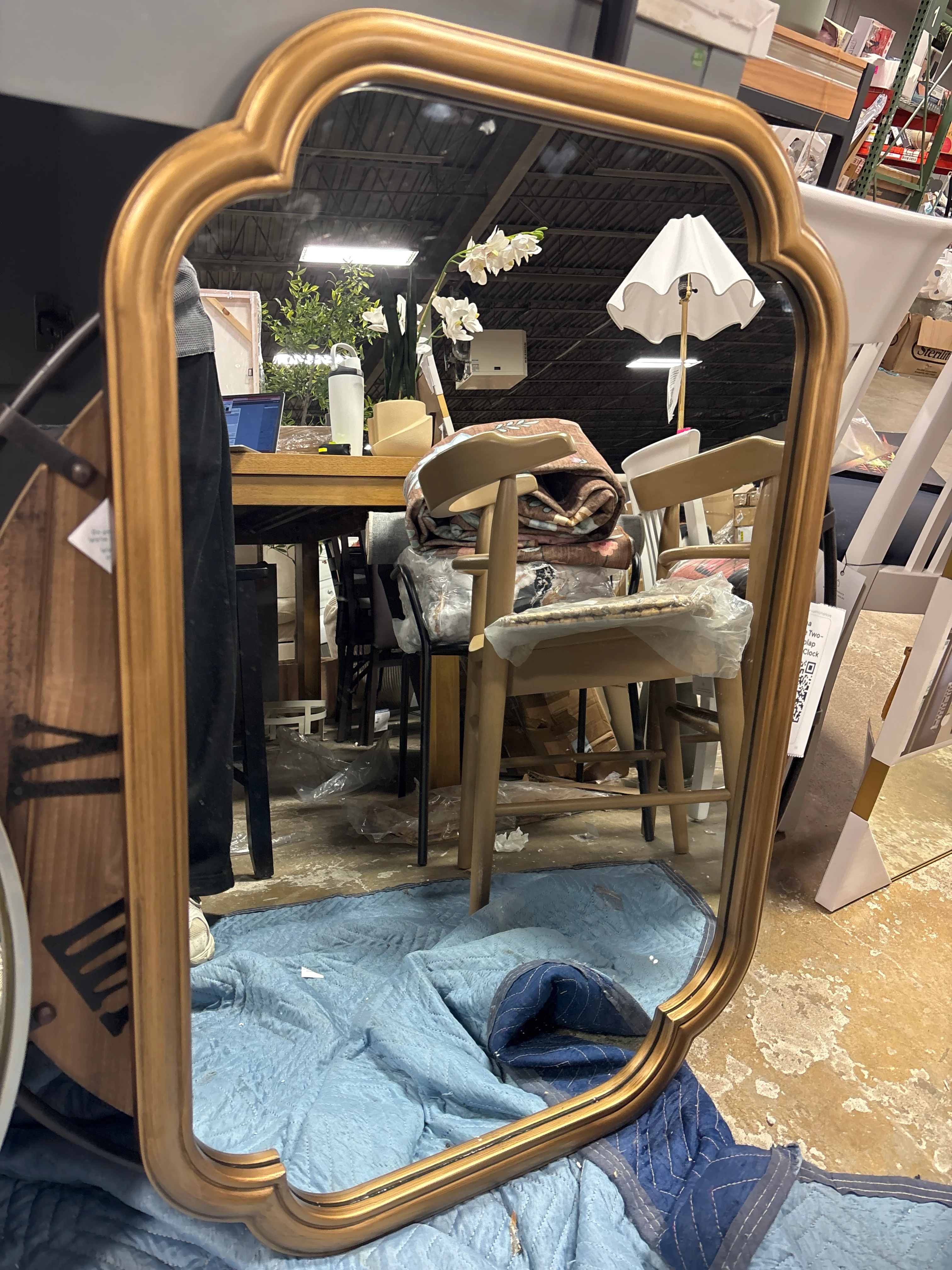 Glenby Scalloped Rectangle Bathroom Mirror - Gold SHOWROOM ITEM - Image 3