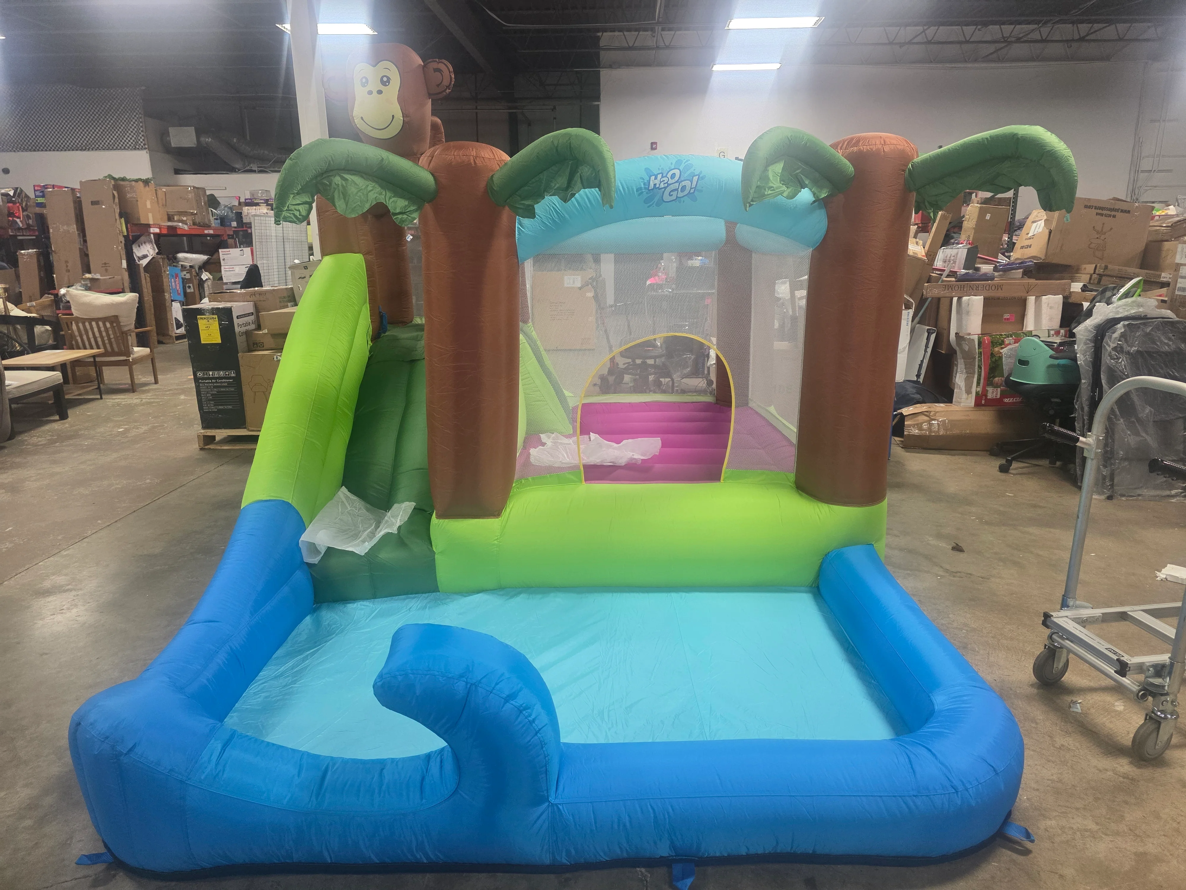 Monkey island Mega Waterpark With Blower - Image 3
