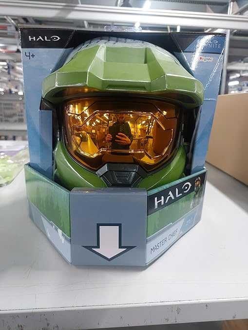 Halo Master Chief Helmet for Kids, Single Child Size Full Helmet with Visor, Green & Gold - Image 4