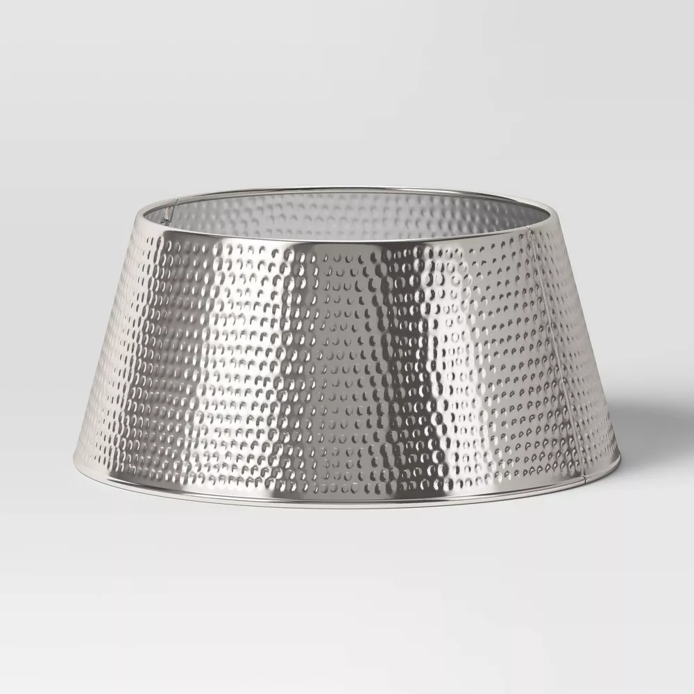 Hammered Metal Christmas Tree Collar Silver final cut