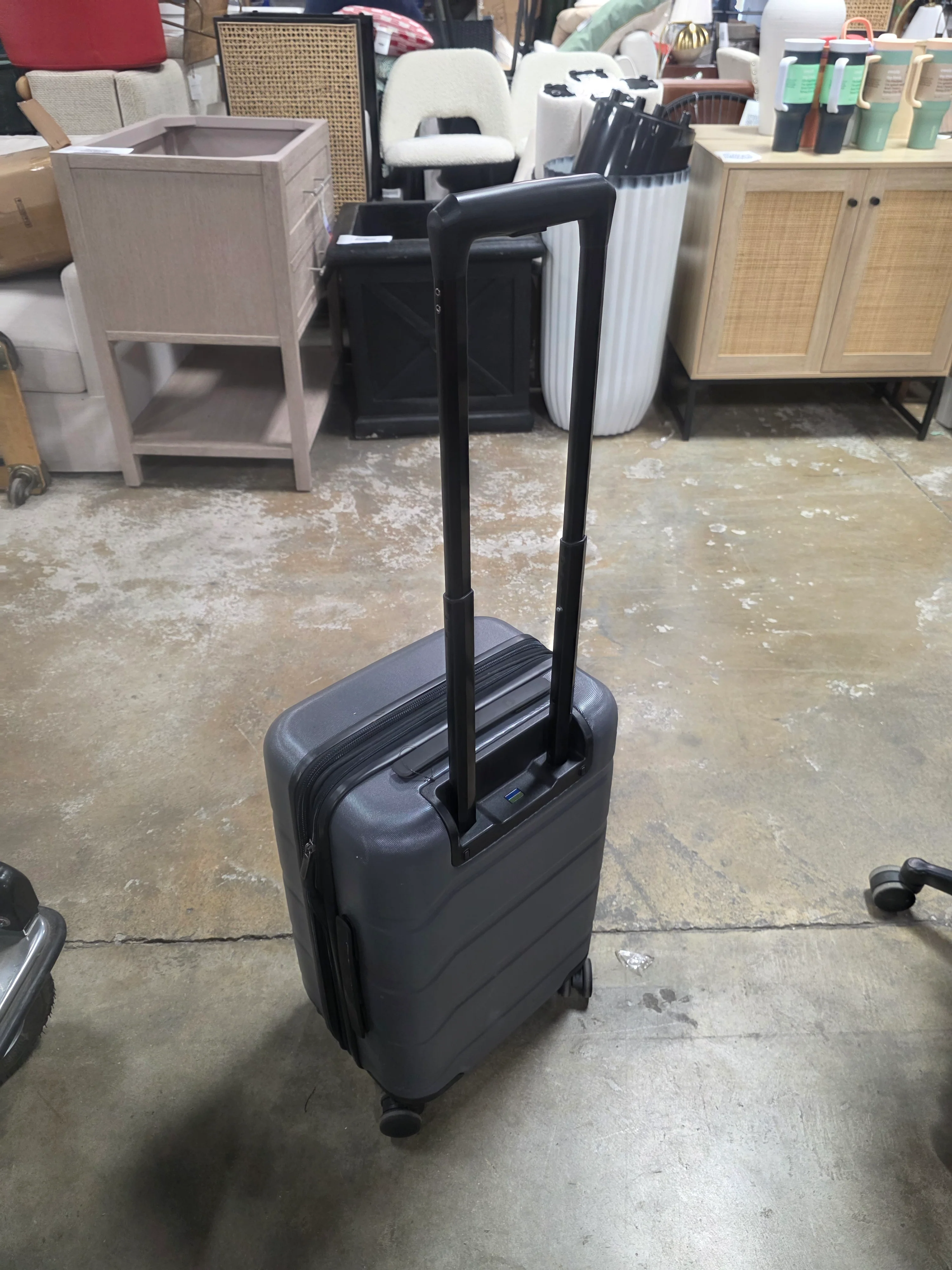 Hardside Carry On Spinner Suitcase - Image 7