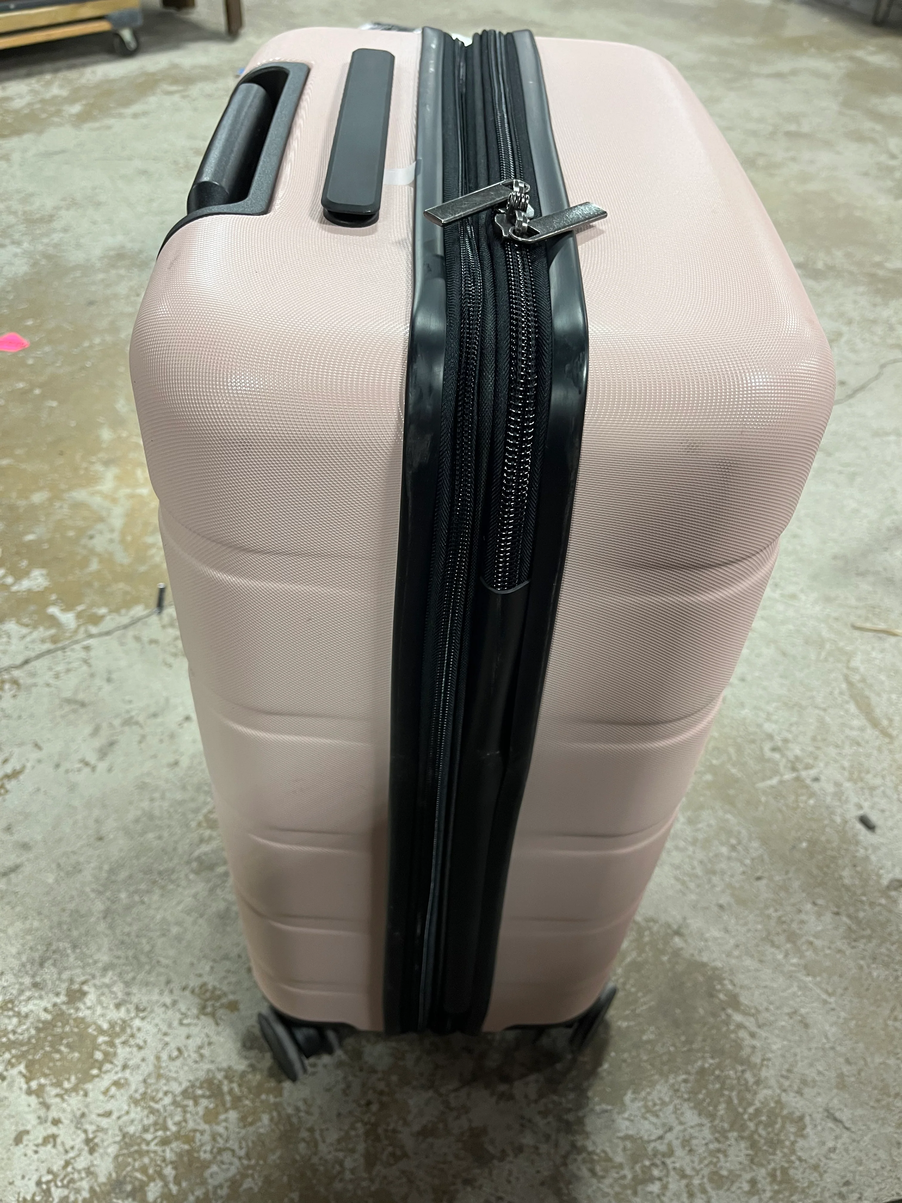 Hardside Carry On Suitcase Pink - Image 6
