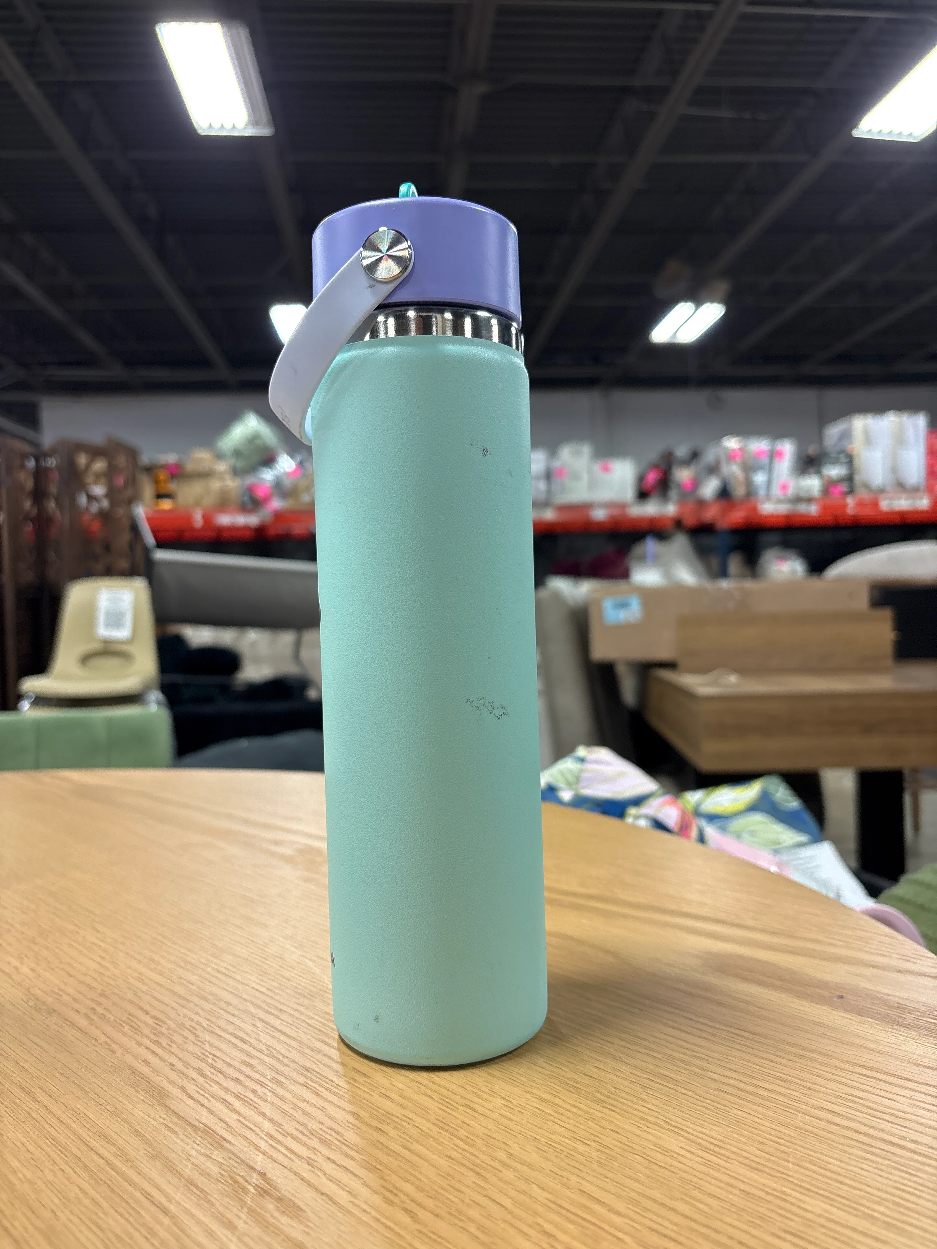 Hydro Flask Flex Straw Water Bottle - 24 oz SHOWROOM ITEM - Image 2