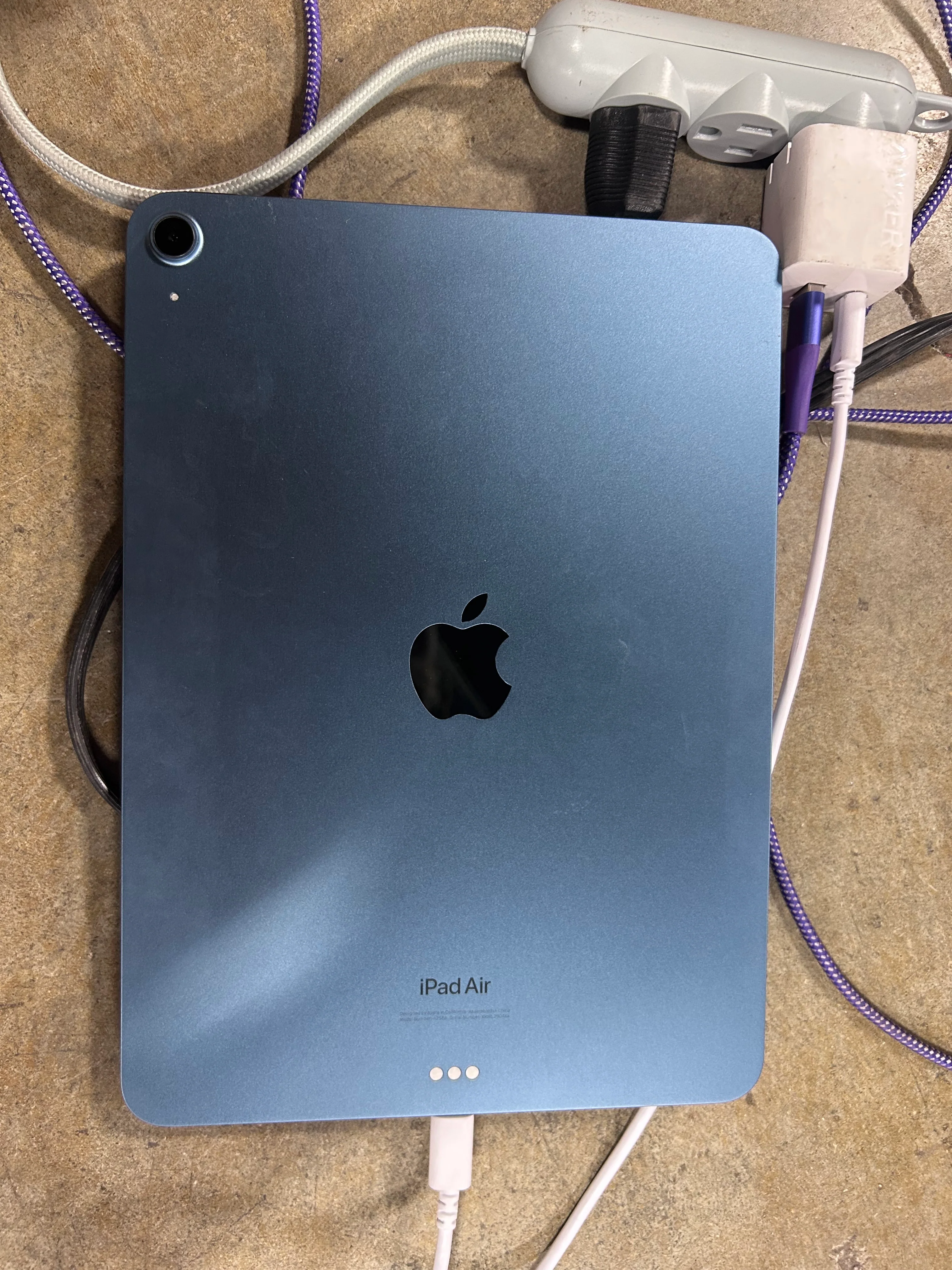 iPad Air (M4) Wi-Fi - Space Gray - Image 5
