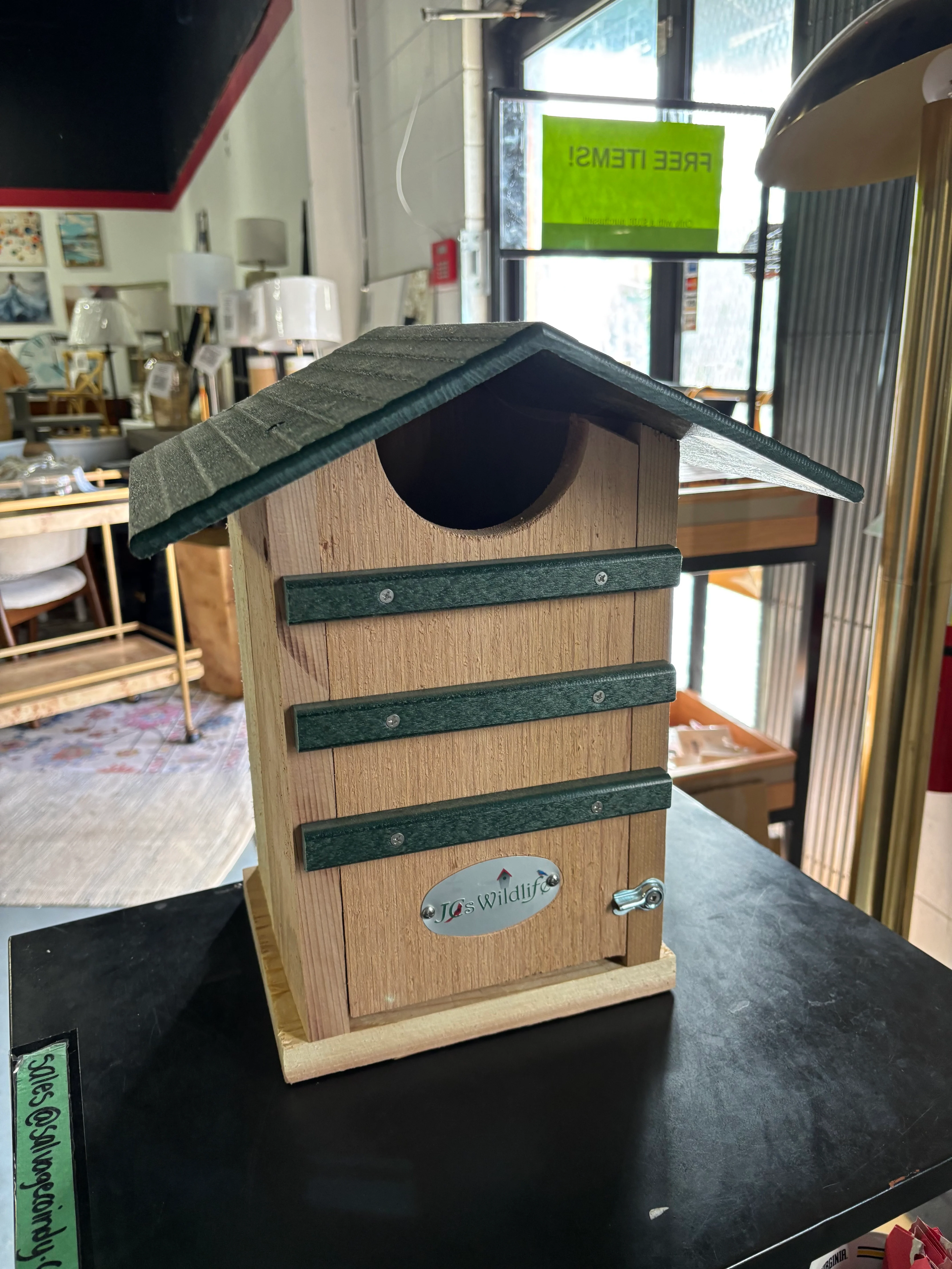 JCS Wildlife Screech Owl House Cedar Nesting Box with Poly Lumber Roof SHOWROOM ITEM - Image 2