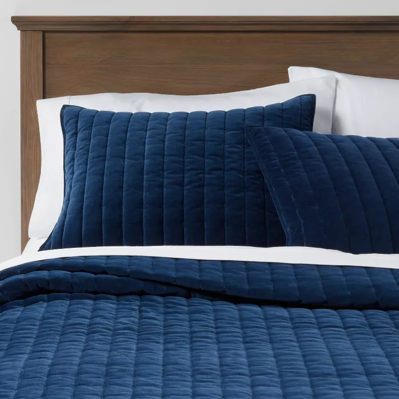 King Channel Stitch Velvet QUILT ONLY - Navy