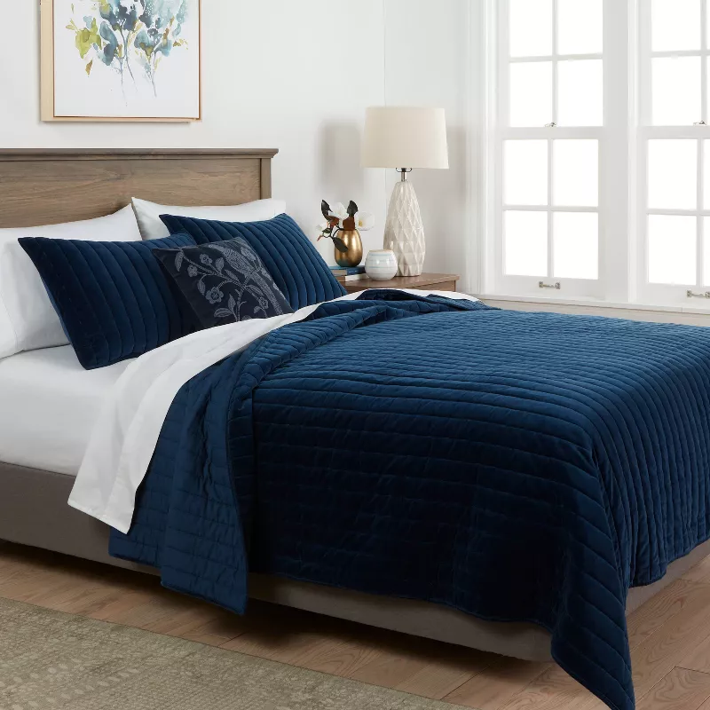 King Channel Stitch Velvet QUILT ONLY - Navy - Image 5