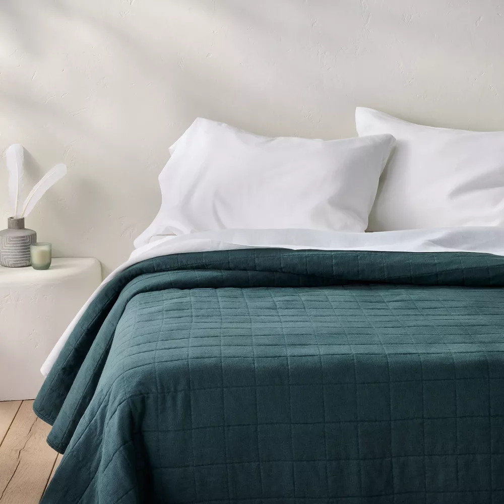 King Heavyweight Linen Blend Quilt Dark Teal Blue