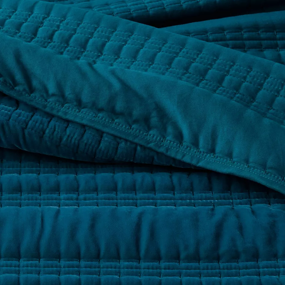 King Lofty Velvet Quilt Dark Teal Blue, - Image 3