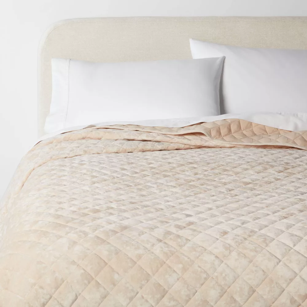 King Luxe Diamond Stitch Velvet Quilt Khaki