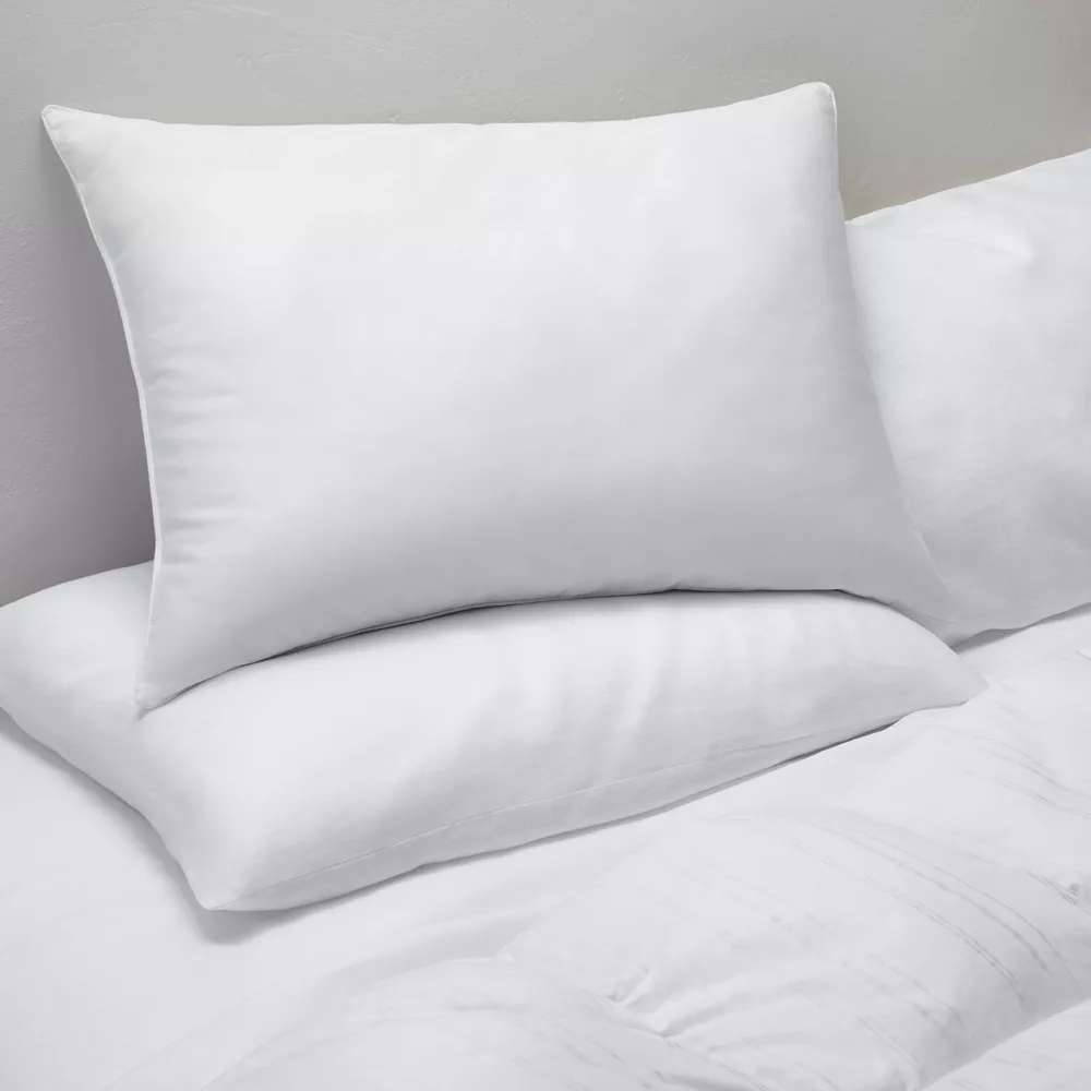 King Medium/Firm Machine Washable Medium Down Alternative Pillow - Image 4