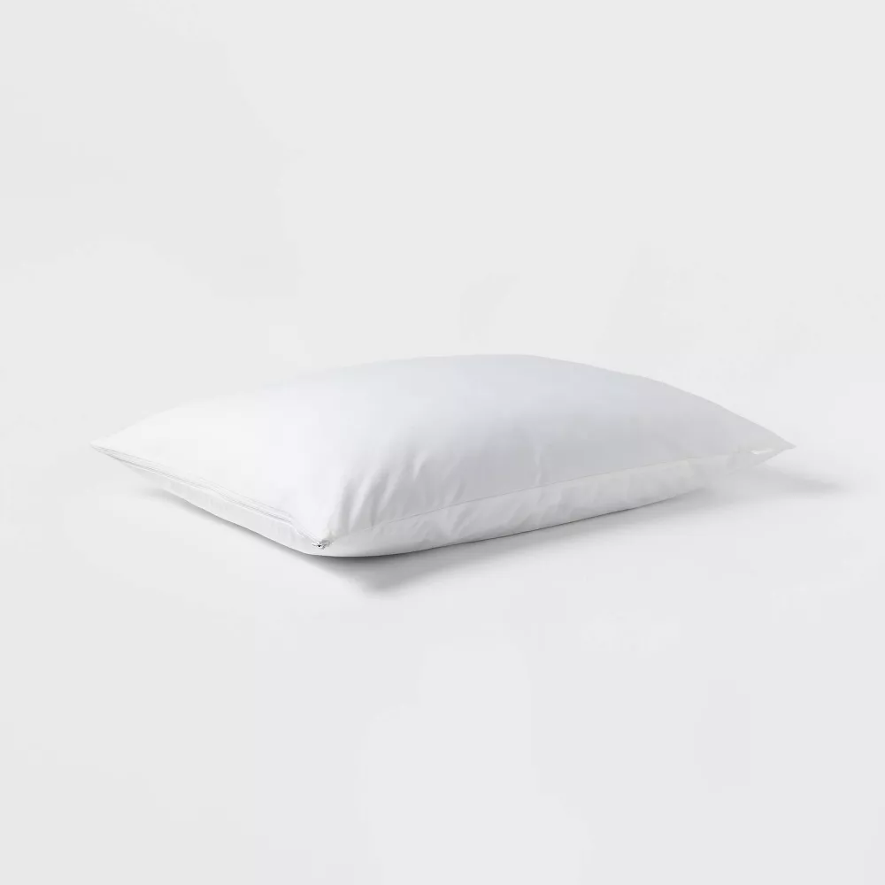 King Medium Firm Shapeable Memory Foam Bed Pillow - Image 4
