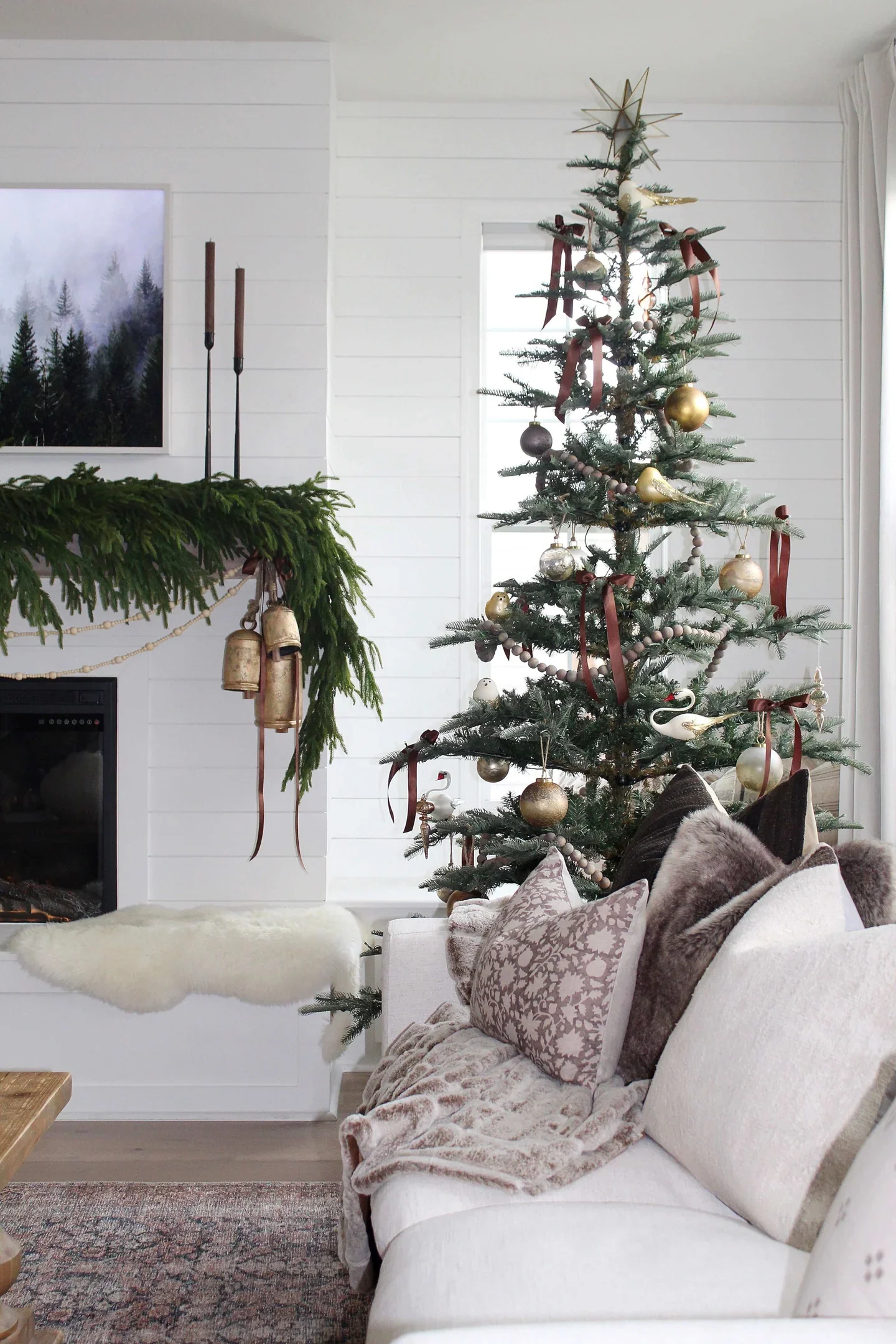 King Noble Fir Artificial Christmas Tree Unlit - Image 3