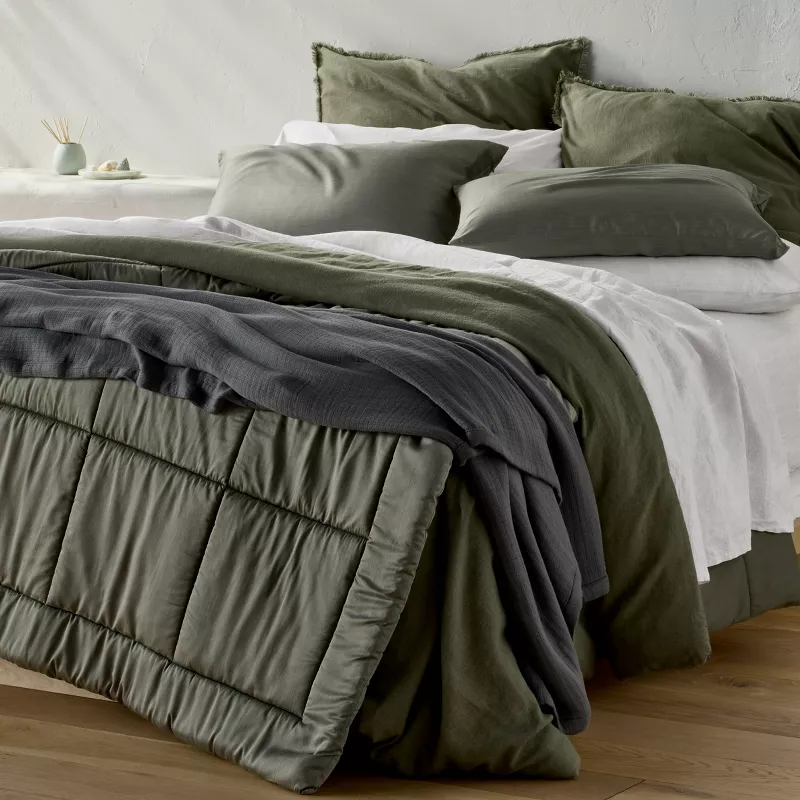 King Rayon from Bamboo Matelasse Blanket Dark Gray - Image 4