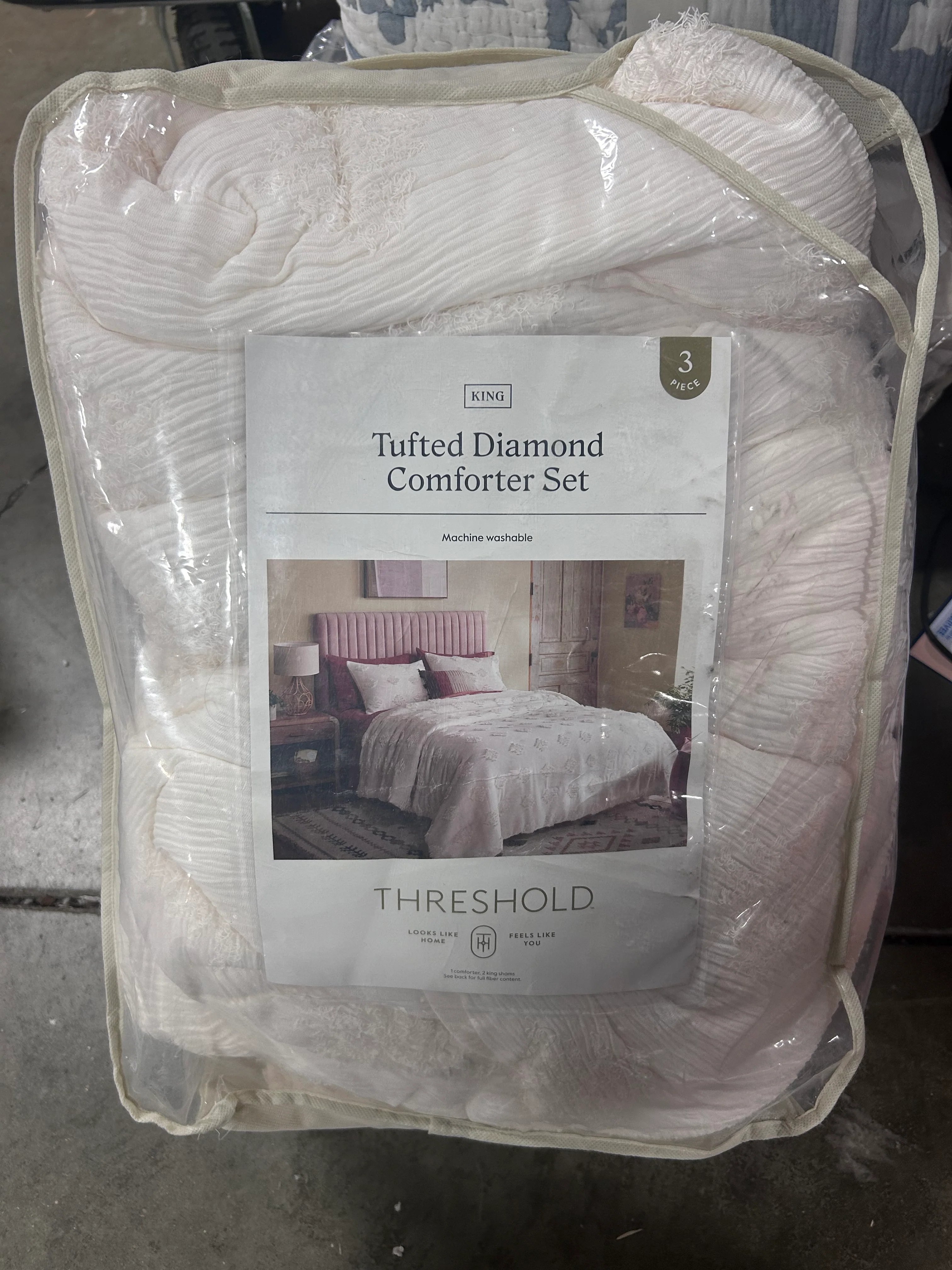King Tufted Diamond Crinkle Comforter and Sham Set Ivory - OEKO-TEX Certified, Jacquard Weave, Recycled Materials - Image 7