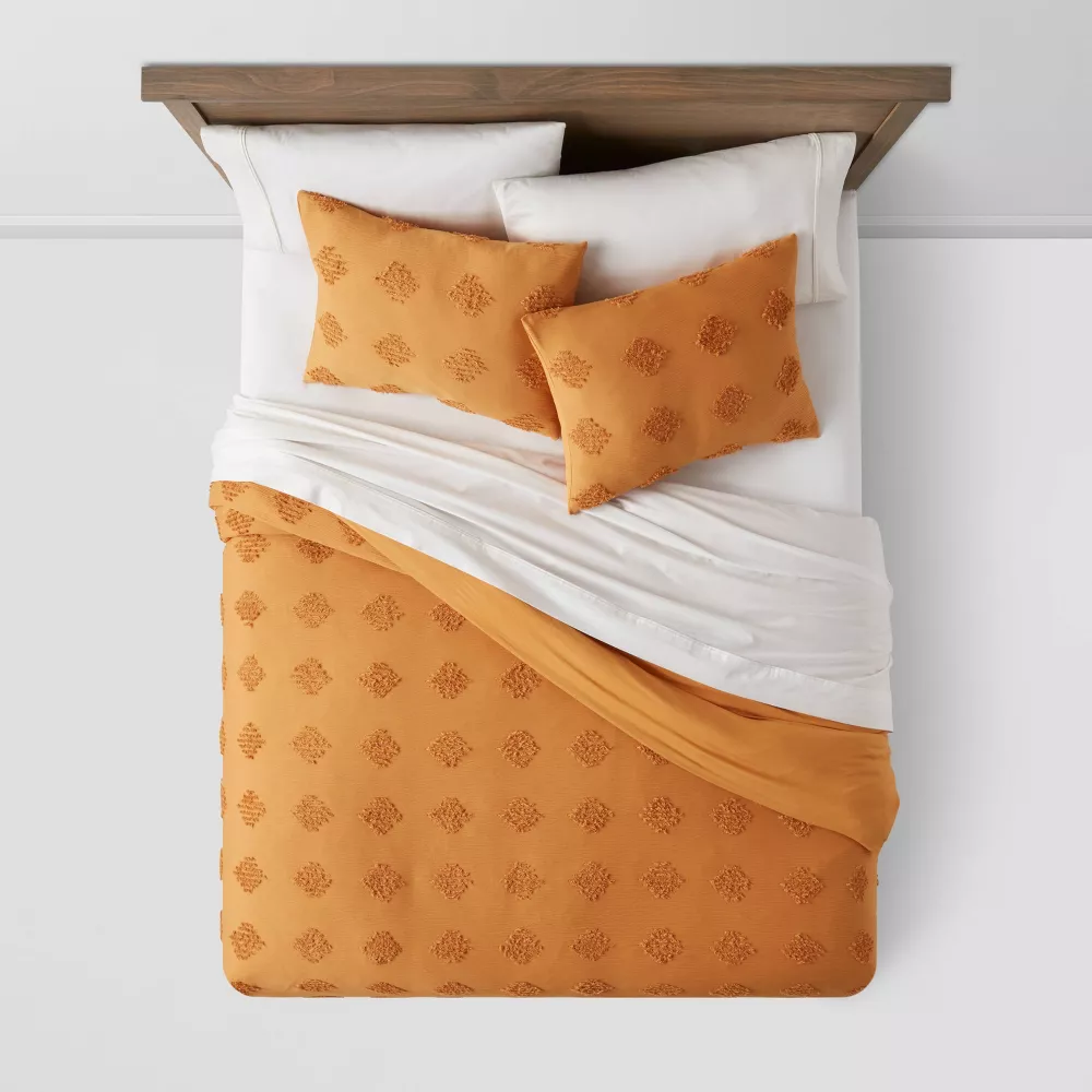 King Tufted Diamond Crinkle Duvet Cover and Sham Set Dark Gold - Image 4