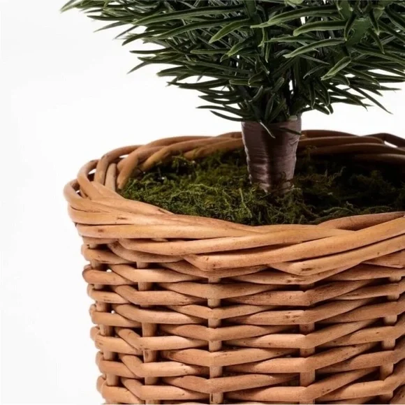 Large Pine Artificial Tree in Basket, final cut - Image 3