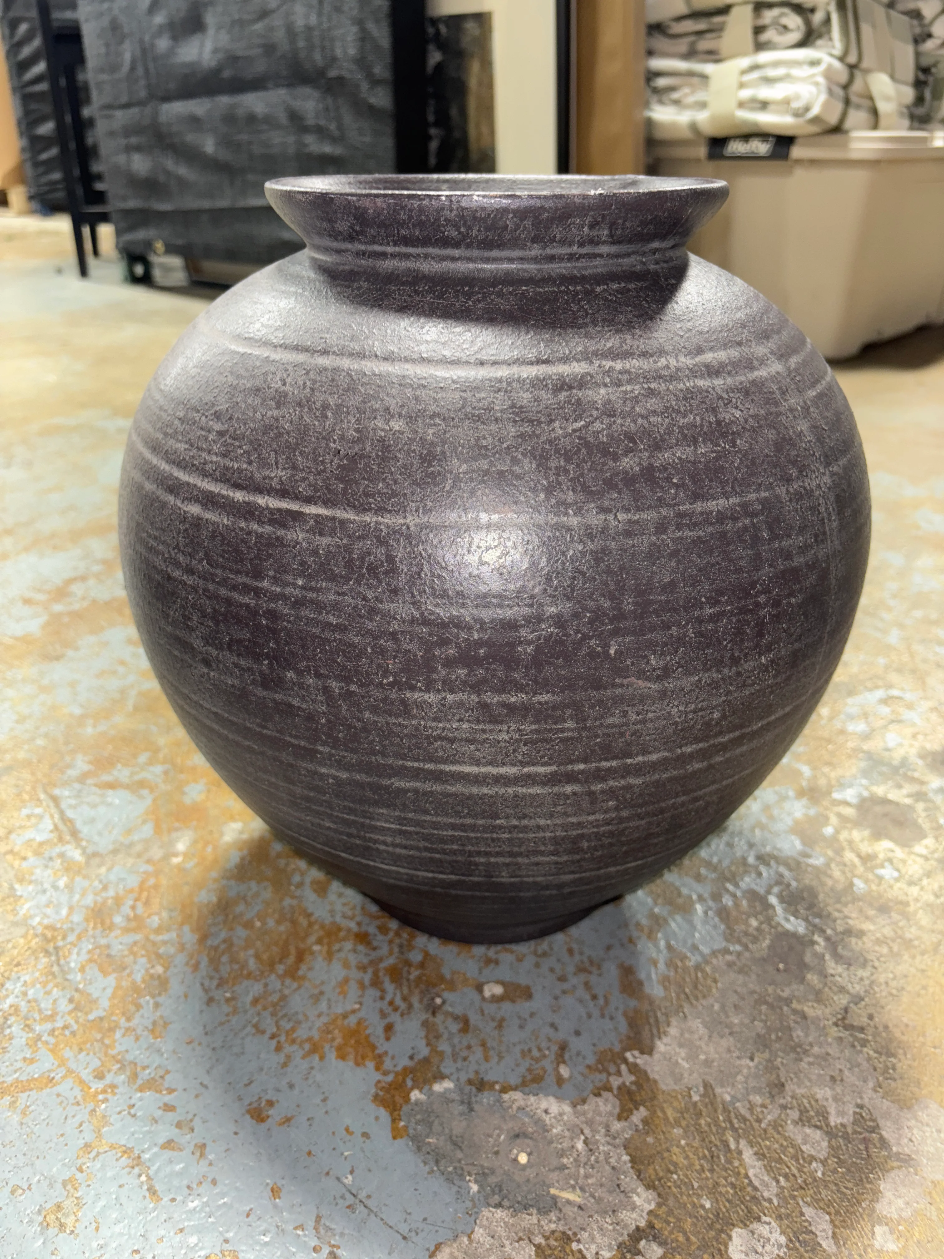 Large Rustic Ceramic Vase SHOWROOM ITEM - Image 4