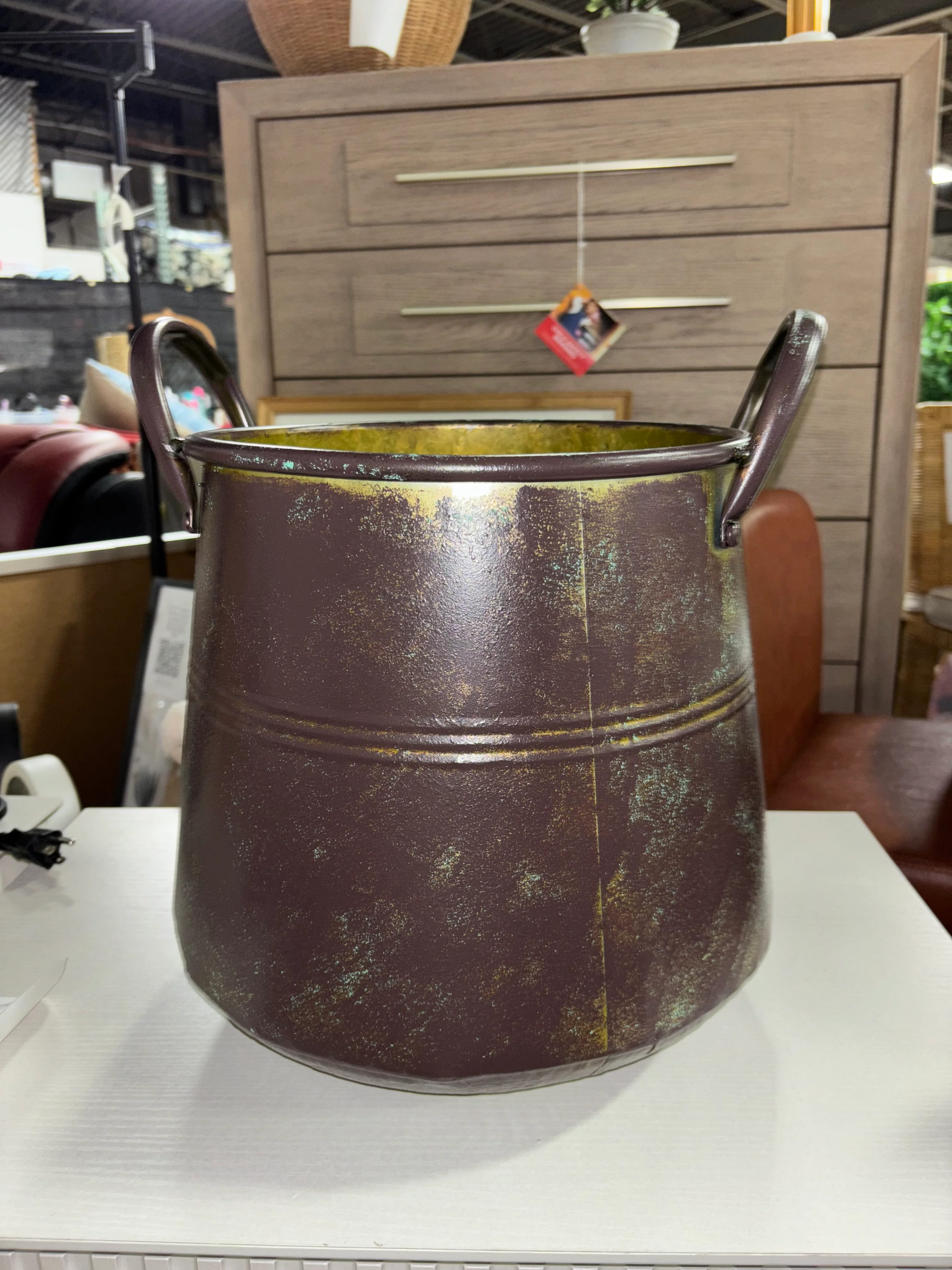 Lavdim Metal Pot Planter SHOWROOM ITEM - Image 2