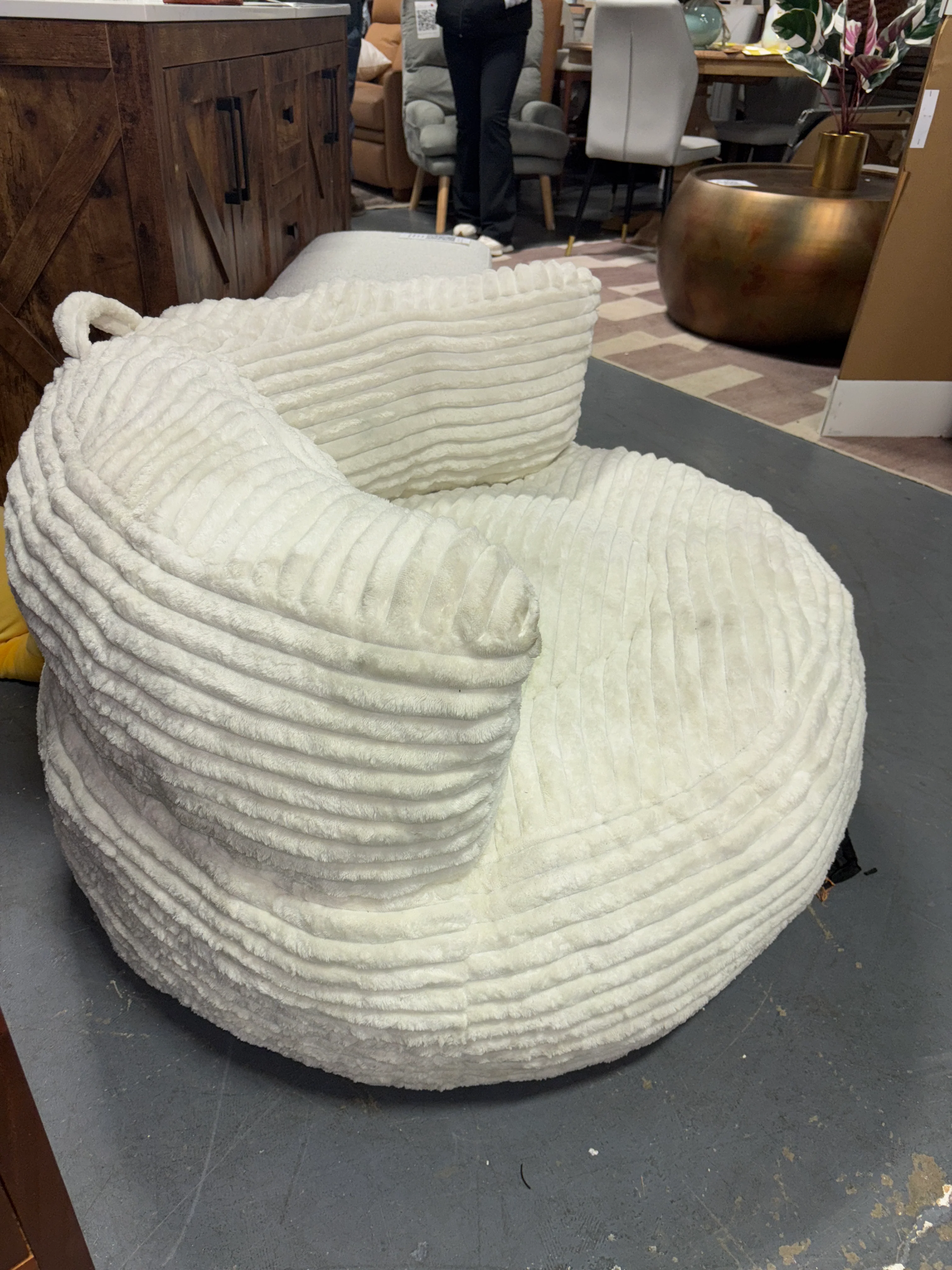 Lazy Bean Bag Sofa - No Pillows SHOWROOM ITEM - Image 4