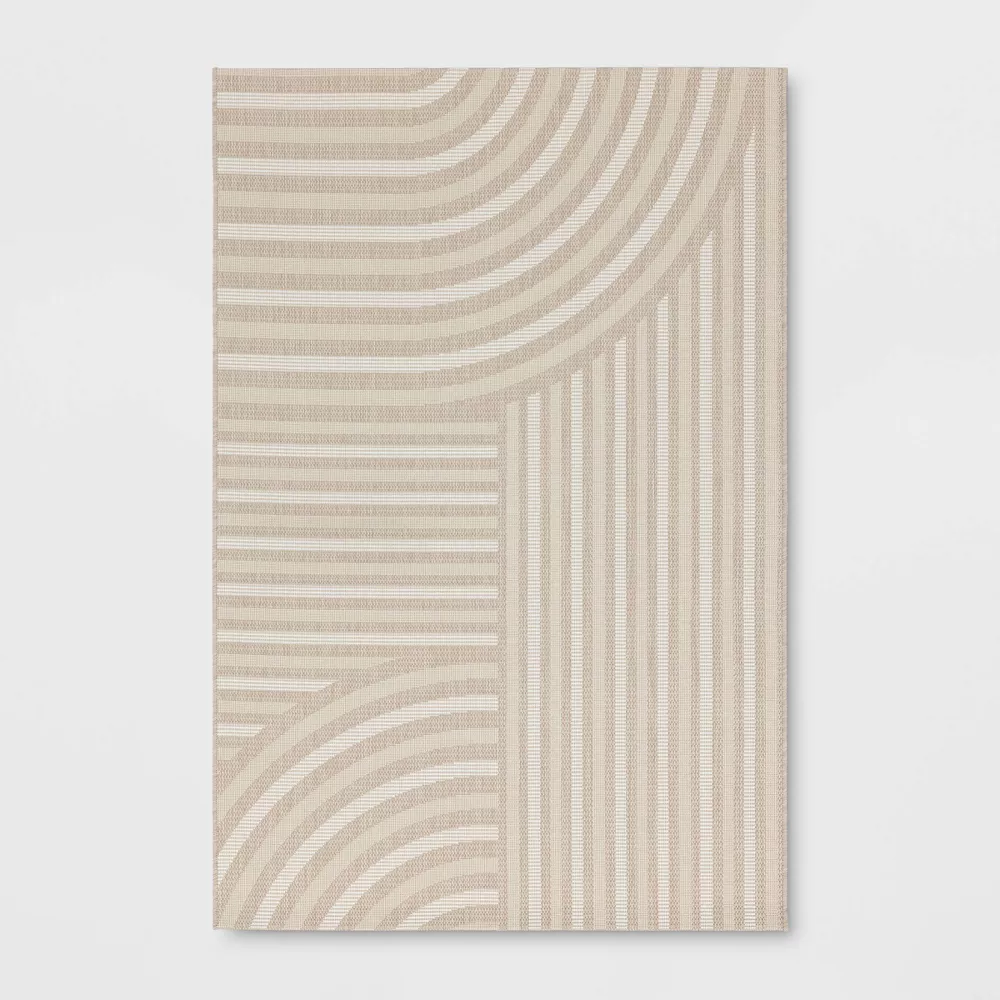 Linear Geo Outdoor Area Rug - 3'11 x 5'5"