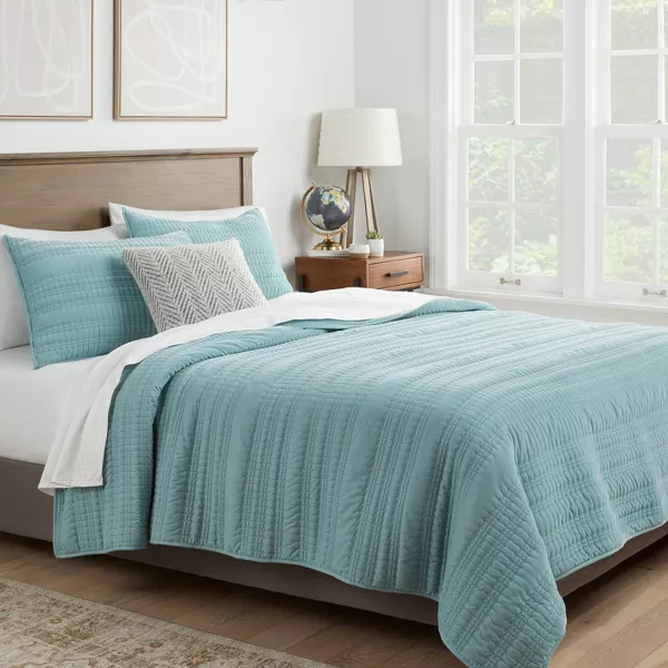 Lofty Velvet Quilt - Full/Queen - Image 4