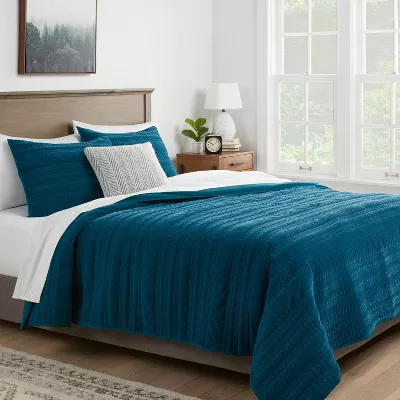 Lofty Velvet Quilt - King - Image 4