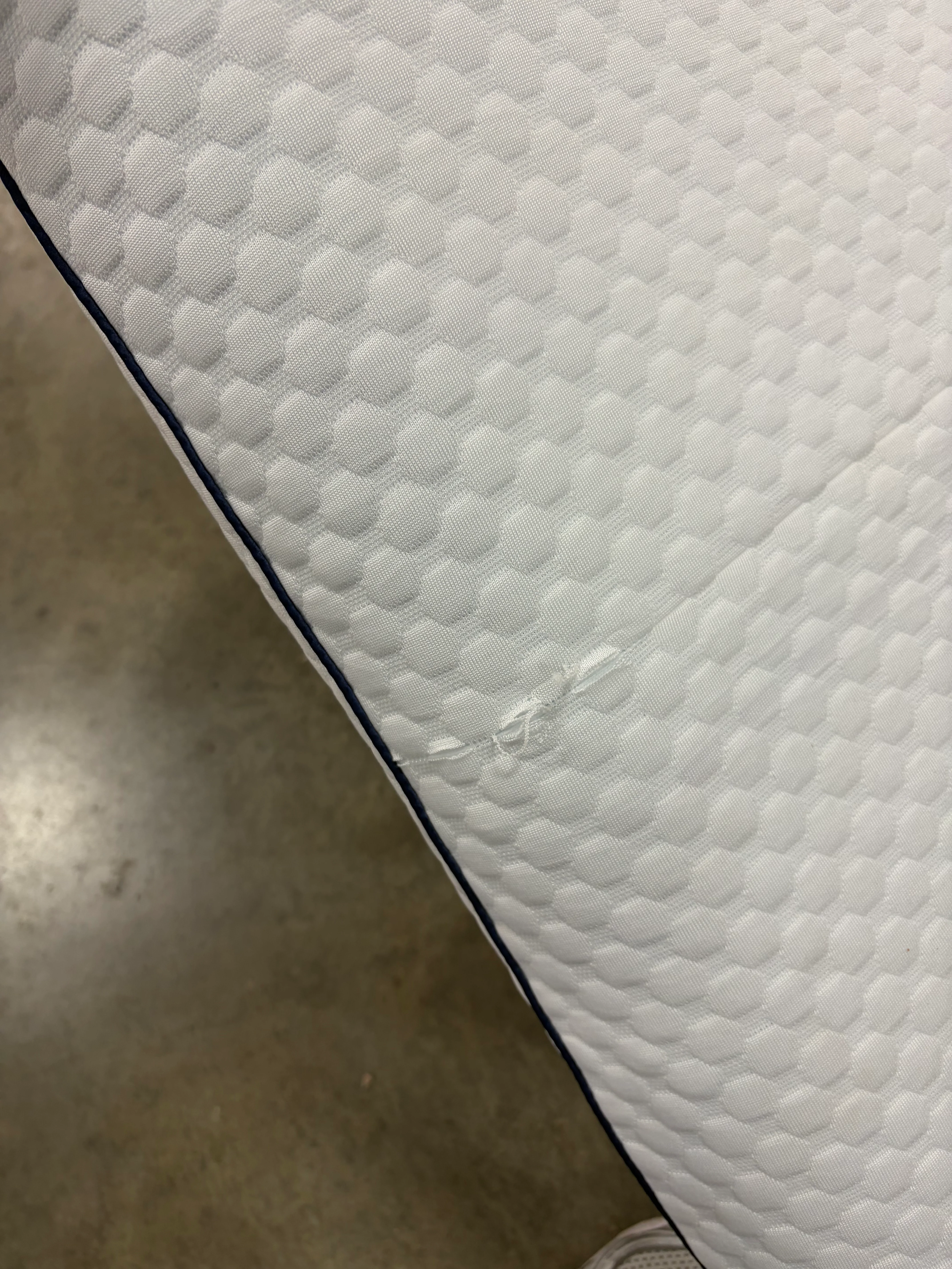Magic Sleeper Pillow Memory Foam - Image 7