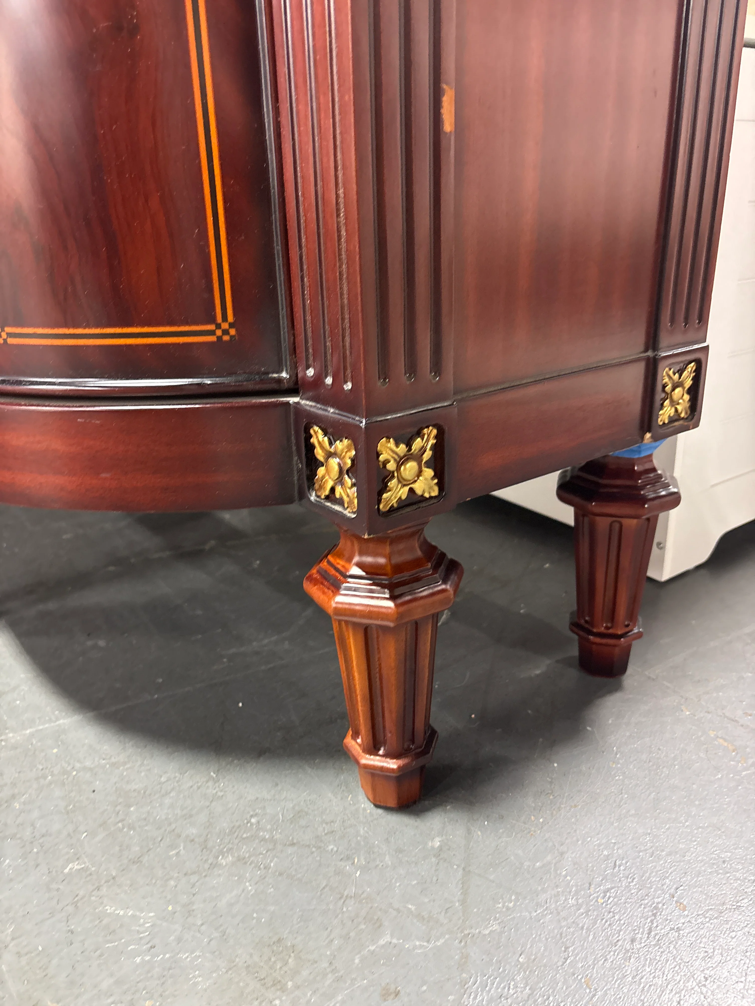 Mahogany Sideboard SHOWROOM ITEM - Image 5