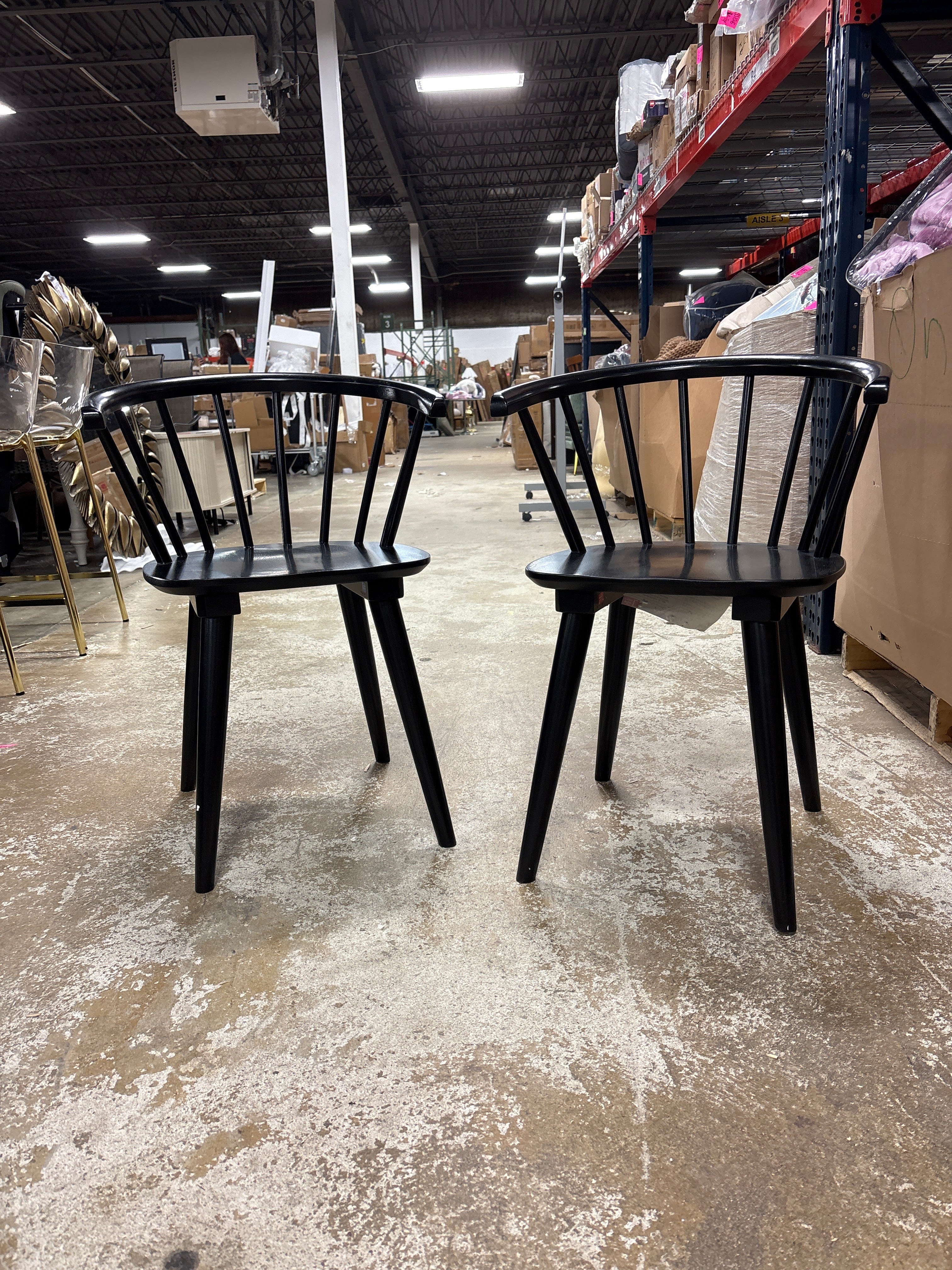 Majidah 21.7" Contemporary Black Windsor Style Spindle Back Dining Side Chair (Set of 2) SHOWROOM ITEM - Image 2