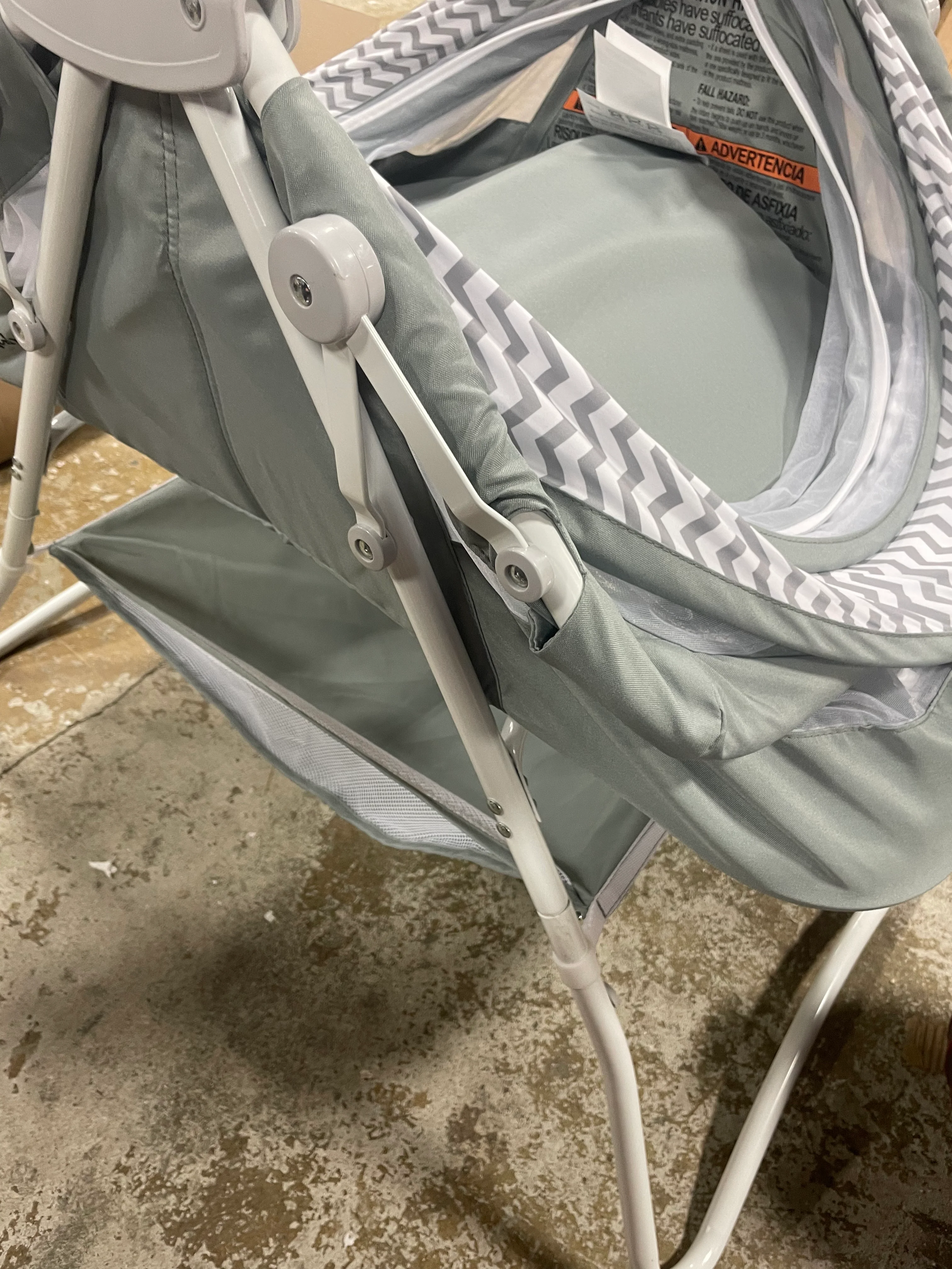 Karley Bassinet - Gray - Image 7