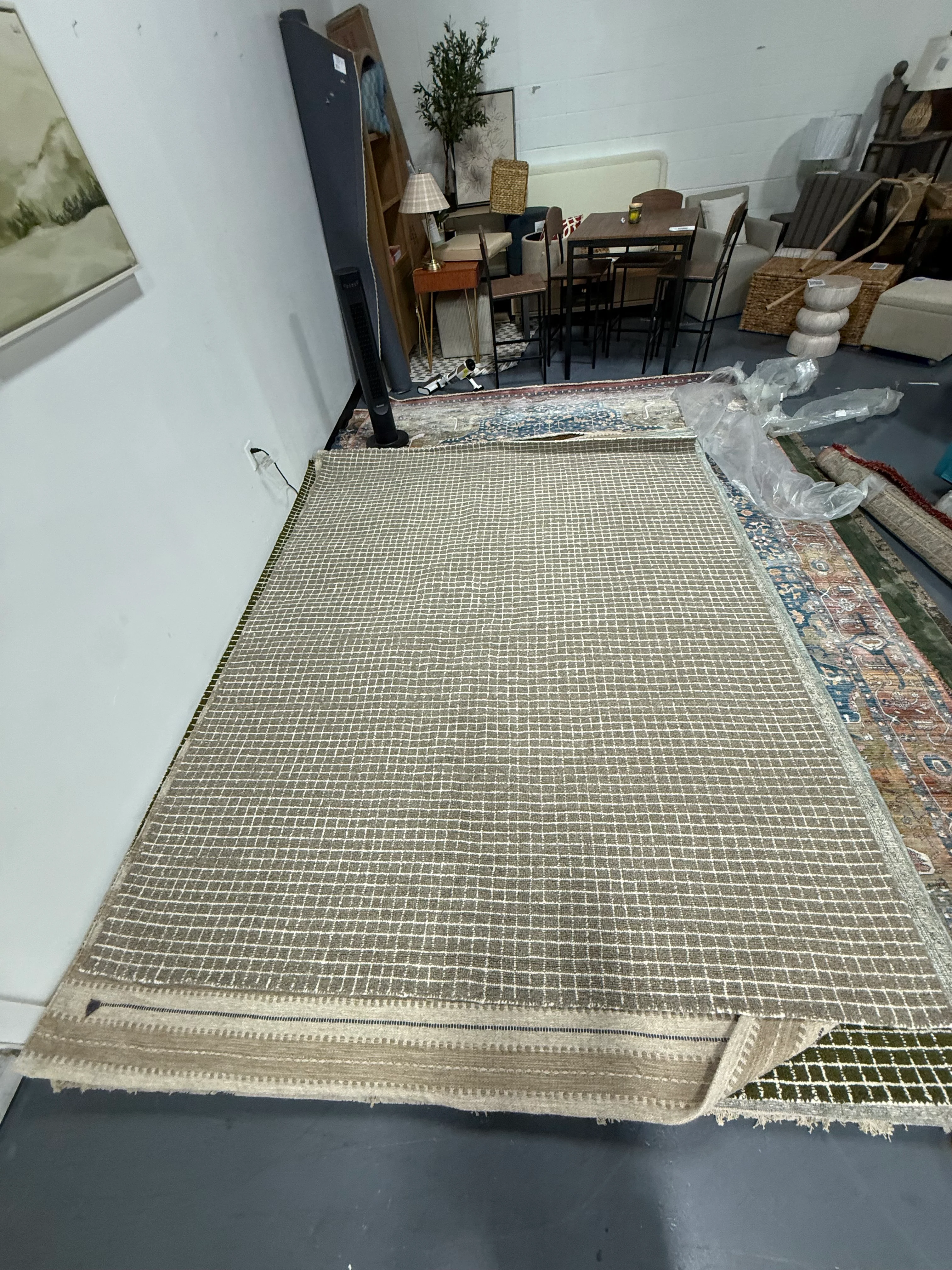 Melrose Checked Wool Area Rug 7'6"x9'6" SHOWROOM ITEM - Image 2