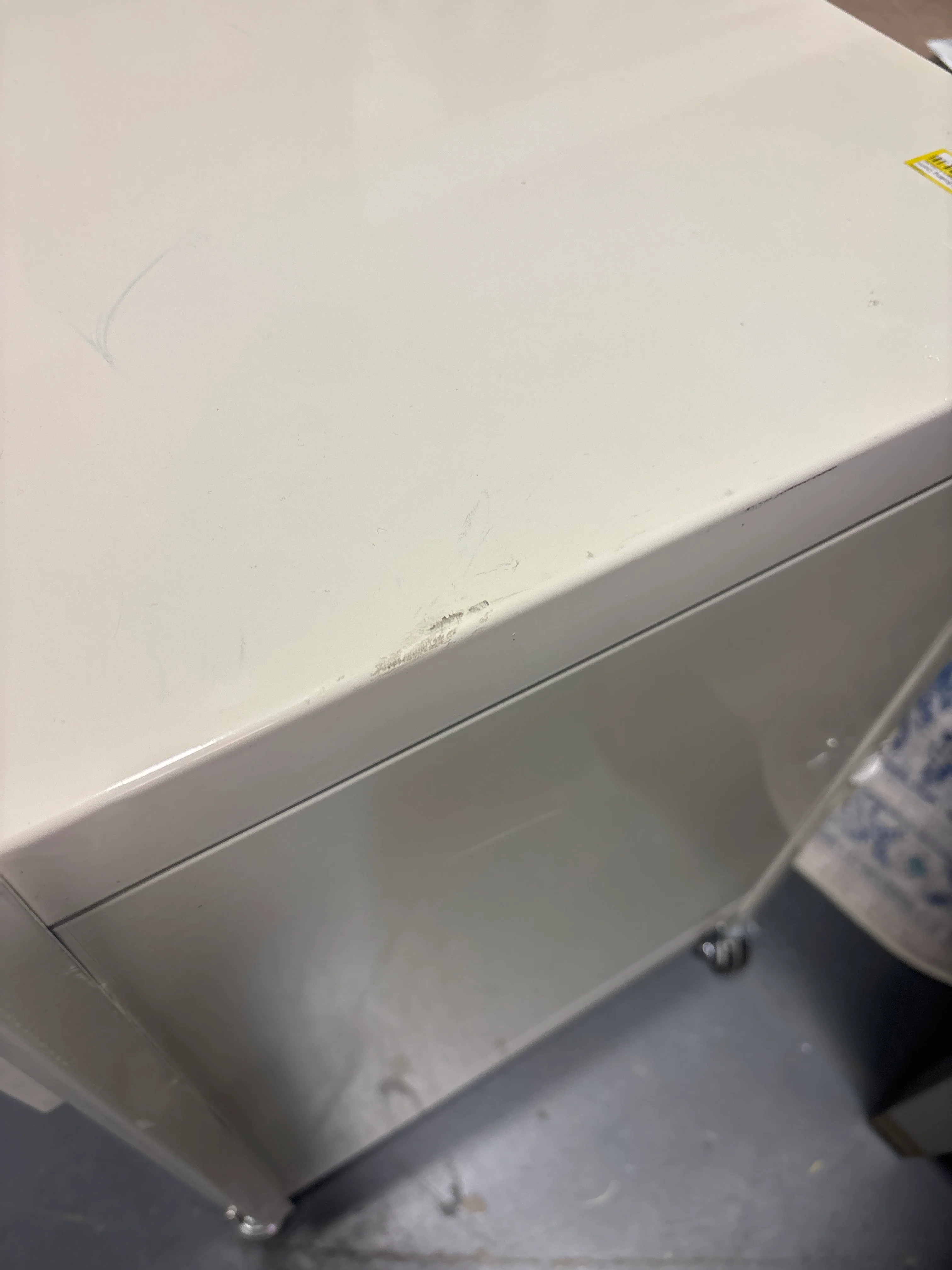Metal Rolling Locker Storage Cabinet with Lock - Chalk White SHOWROOM ITEM - Image 6