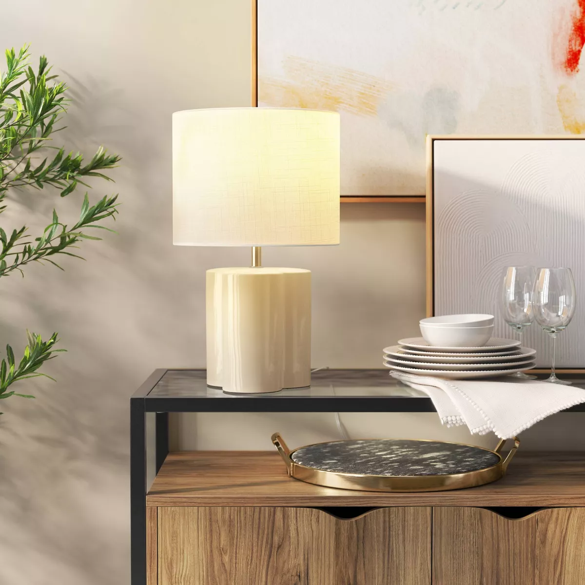 Modern Clover Table Lamp Cream SHOWROOM ITEM