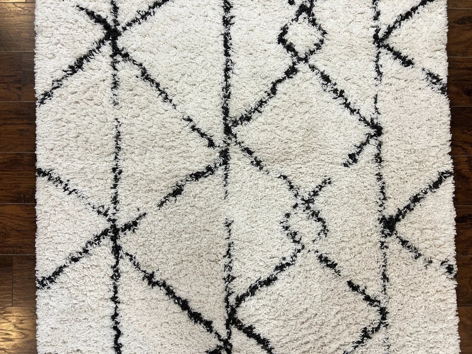Modern Shag Rug 5x7 Ivory and Black Area Rug - Image 3