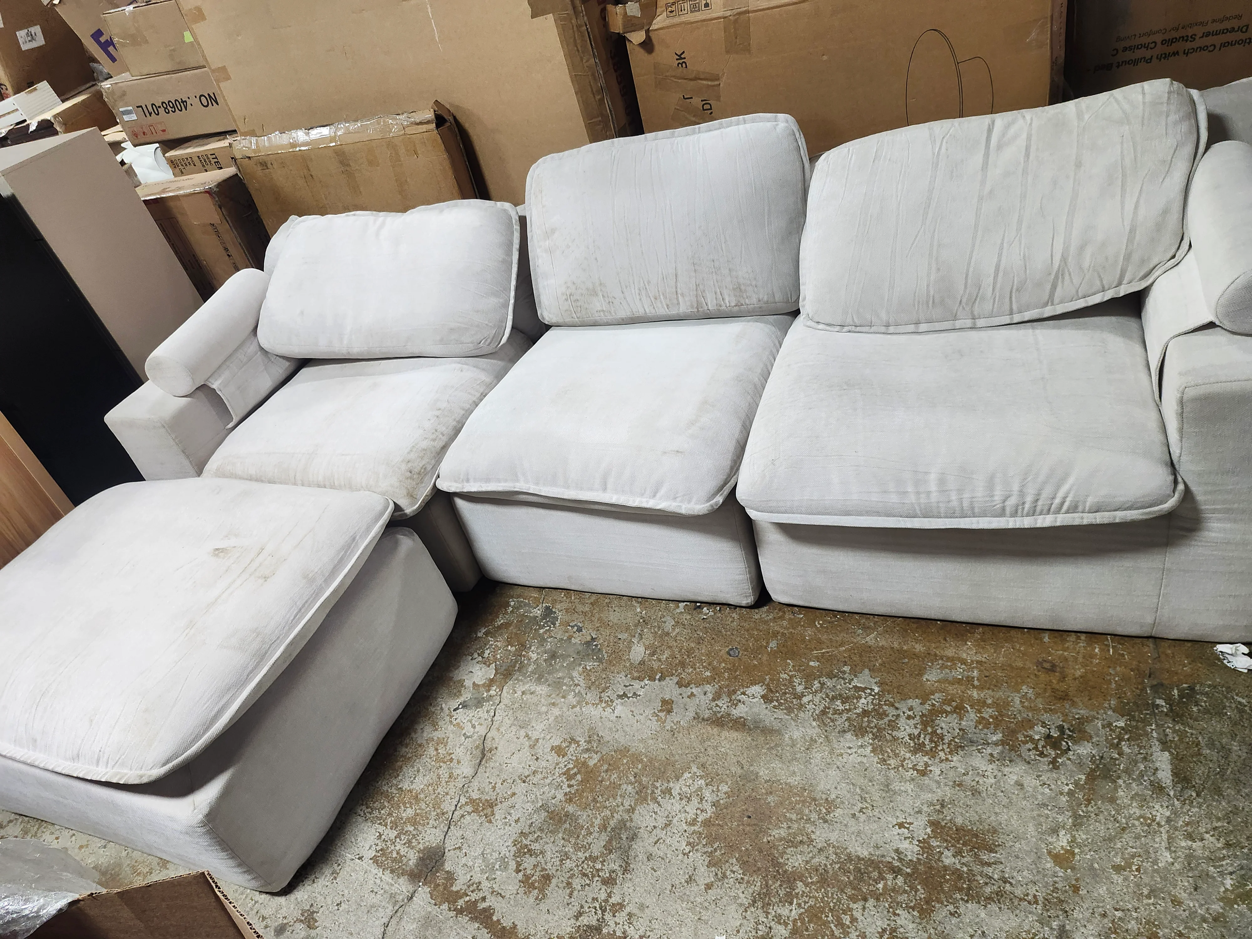 Modular Sectional Sofa/Chaise (White) SHOWROOM ITEM